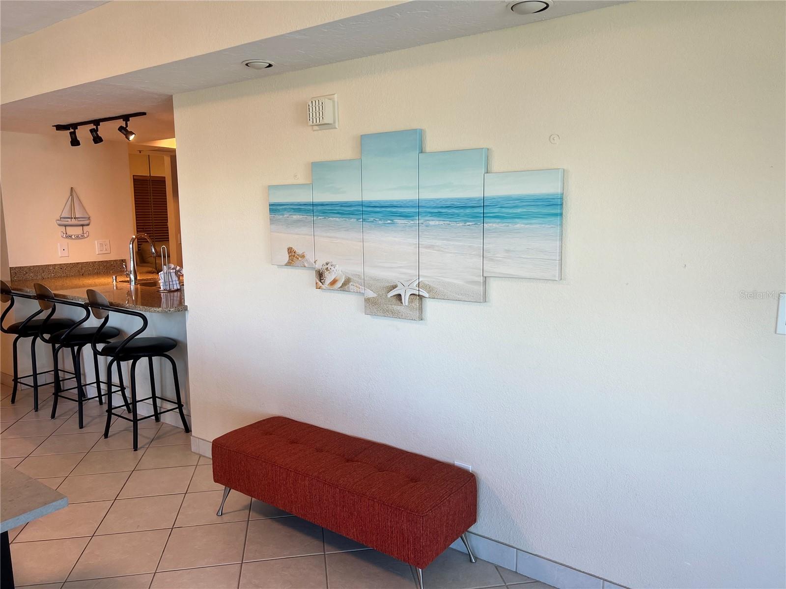 Image 10 of 43 For 1001 Point Of Rocks Road 412