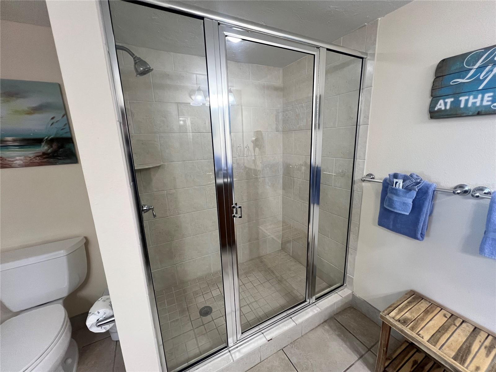 Image 21 of 43 For 1001 Point Of Rocks Road 412