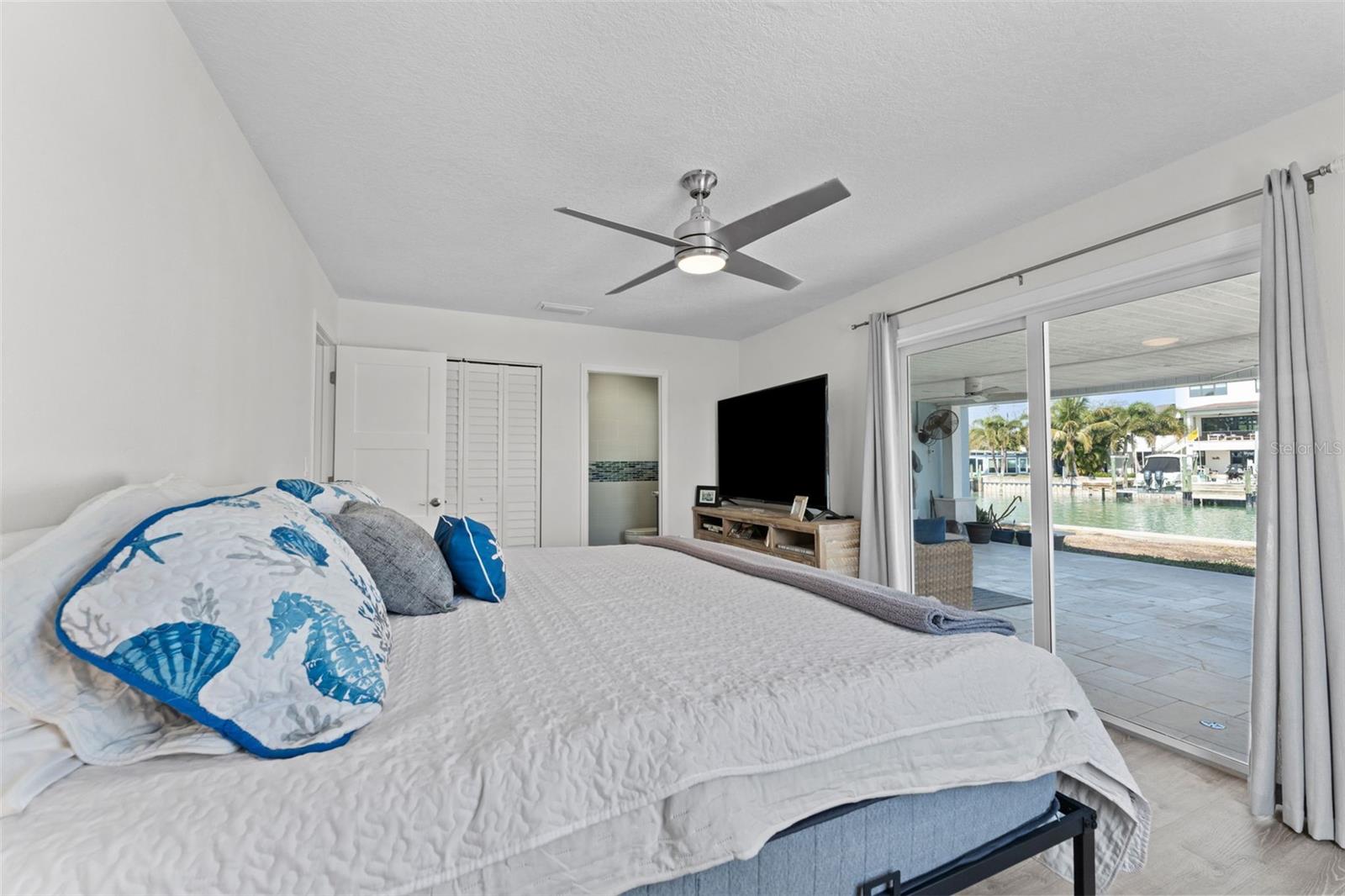 Image 24 of 46 For 7811 1st Avenue S