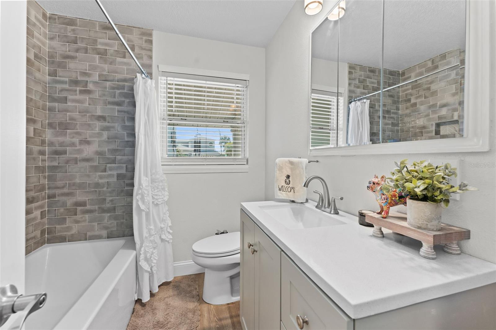 Image 29 of 46 For 7811 1st Avenue S