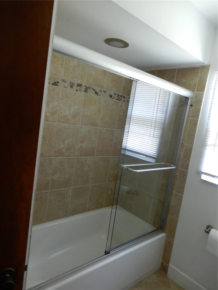 Image 16 of 36 For 853 2nd Avenue S