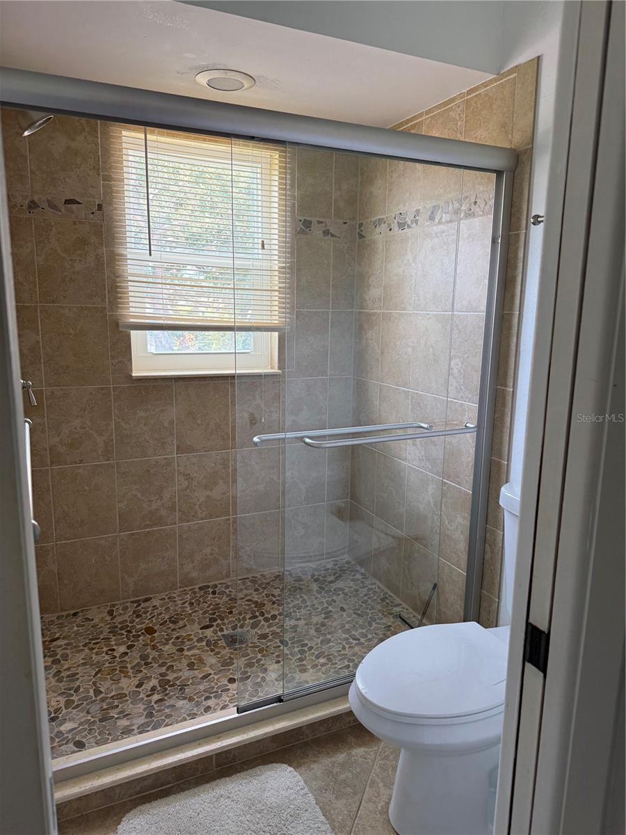 Image 29 of 36 For 853 2nd Avenue S