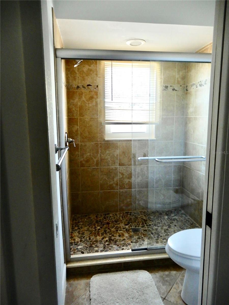 Image 7 of 36 For 853 2nd Avenue S