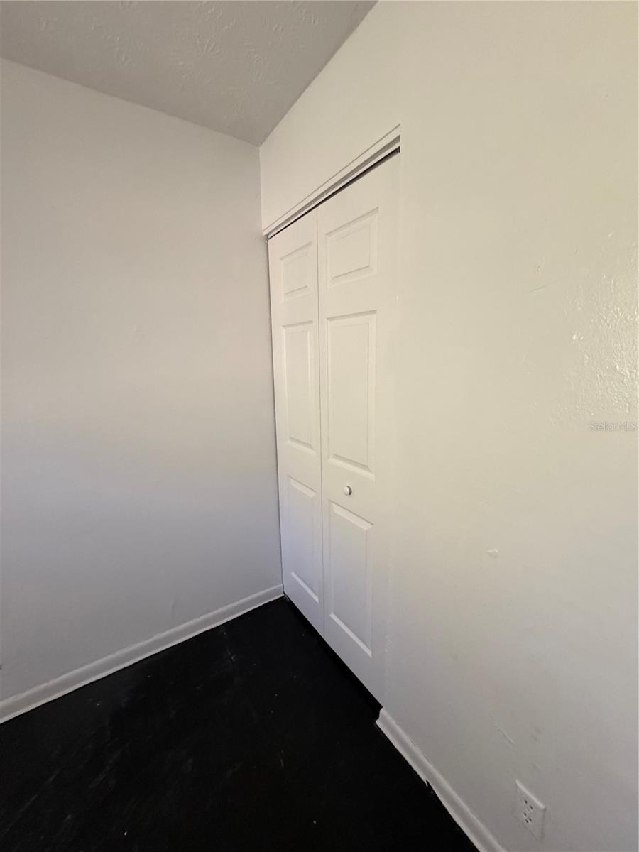 Image 11 of 18 For 1131 Phelps Street