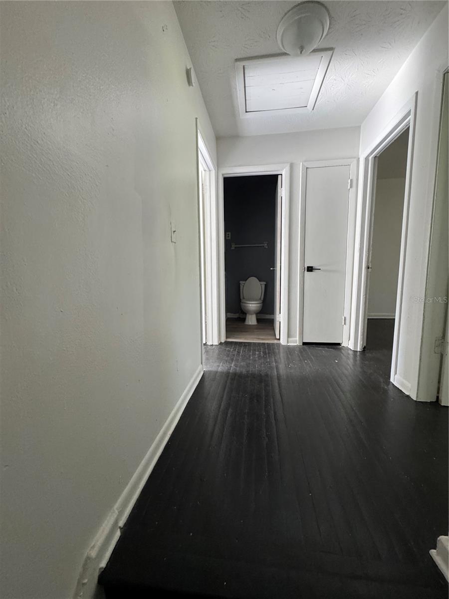 Image 9 of 18 For 1131 Phelps Street