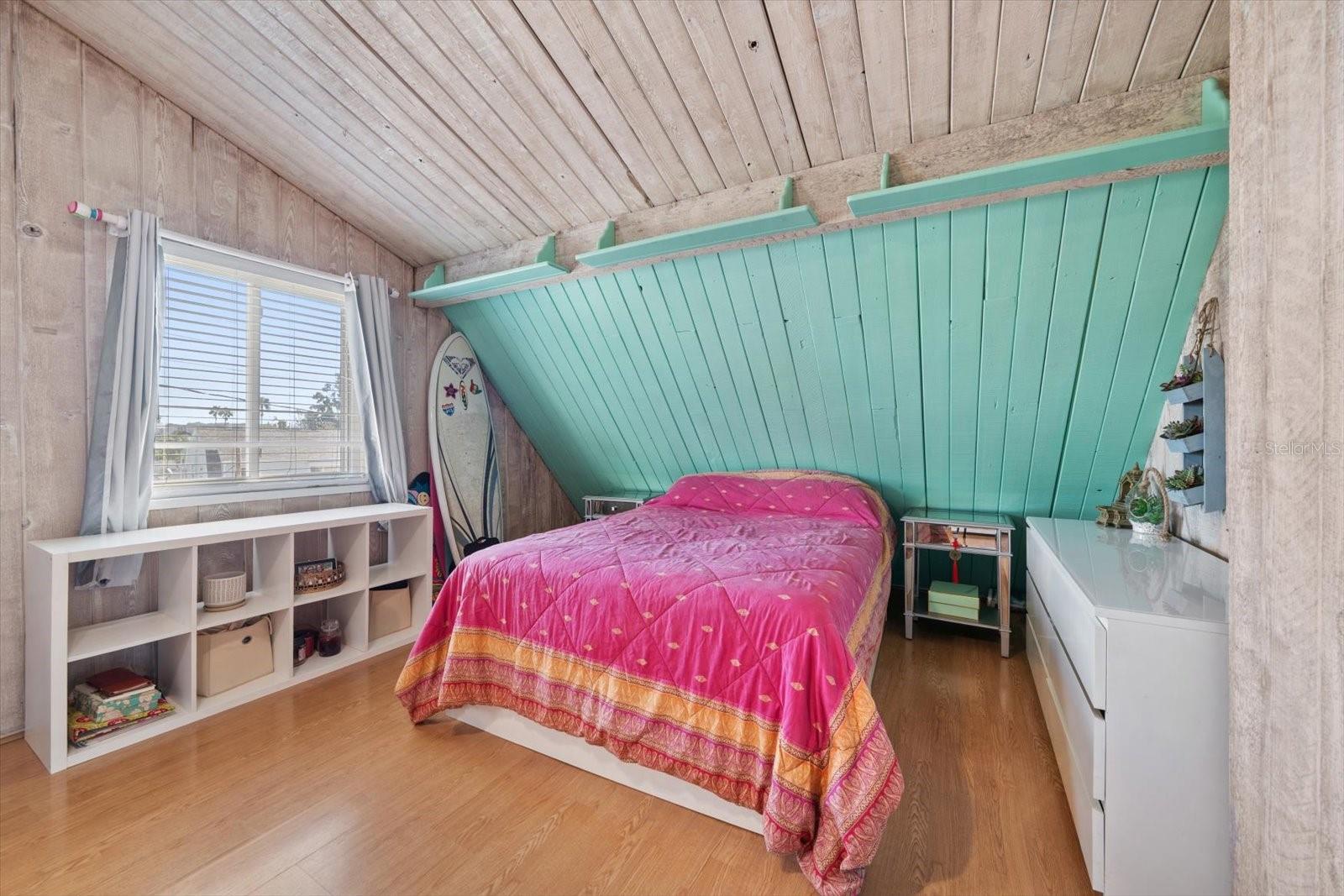 Image 33 of 60 For 8640 Gulf Boulevard