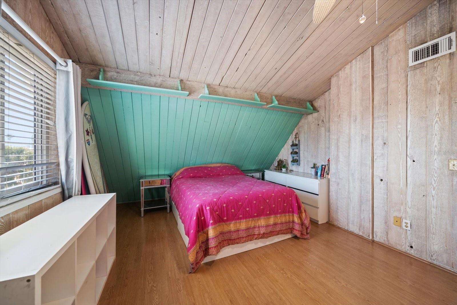 Image 34 of 60 For 8640 Gulf Boulevard