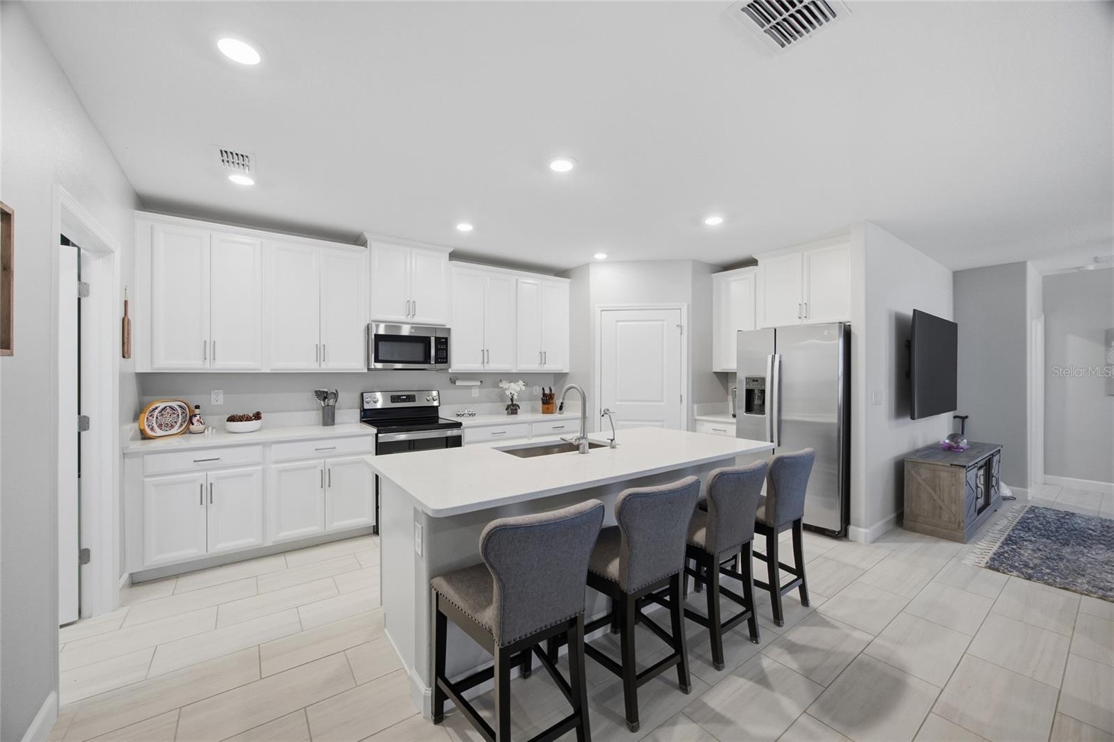 Image 10 of 37 For 10162 Echo Dock Loop