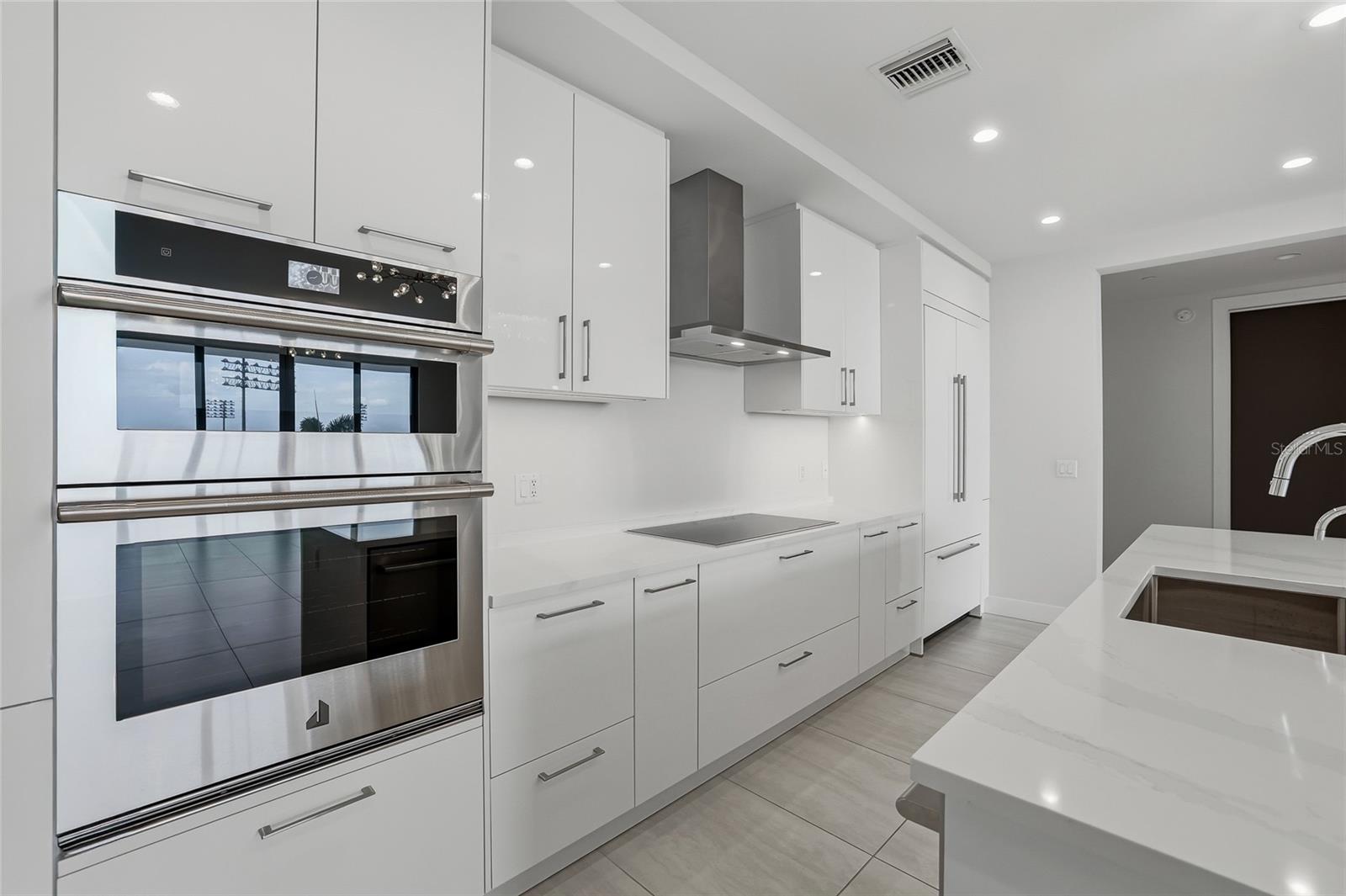 Image 22 of 60 For 301 1st Street S 802