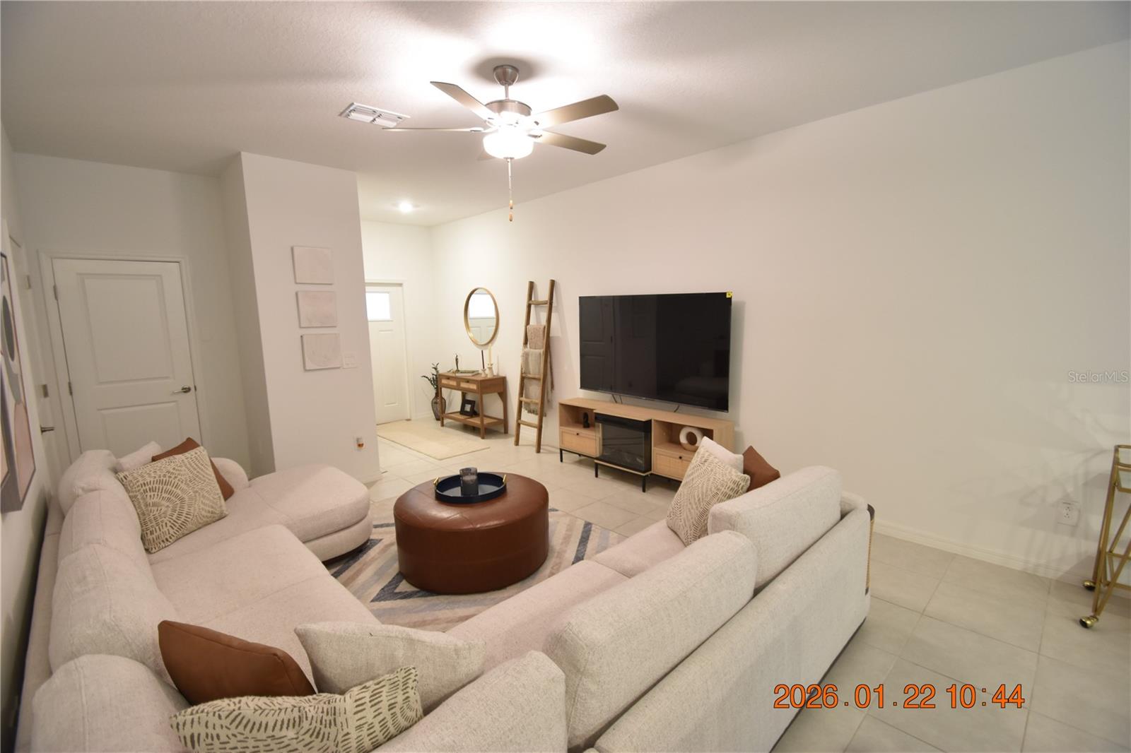 Image 17 of 47 For 10296 Trumpet Honeysuckle Way