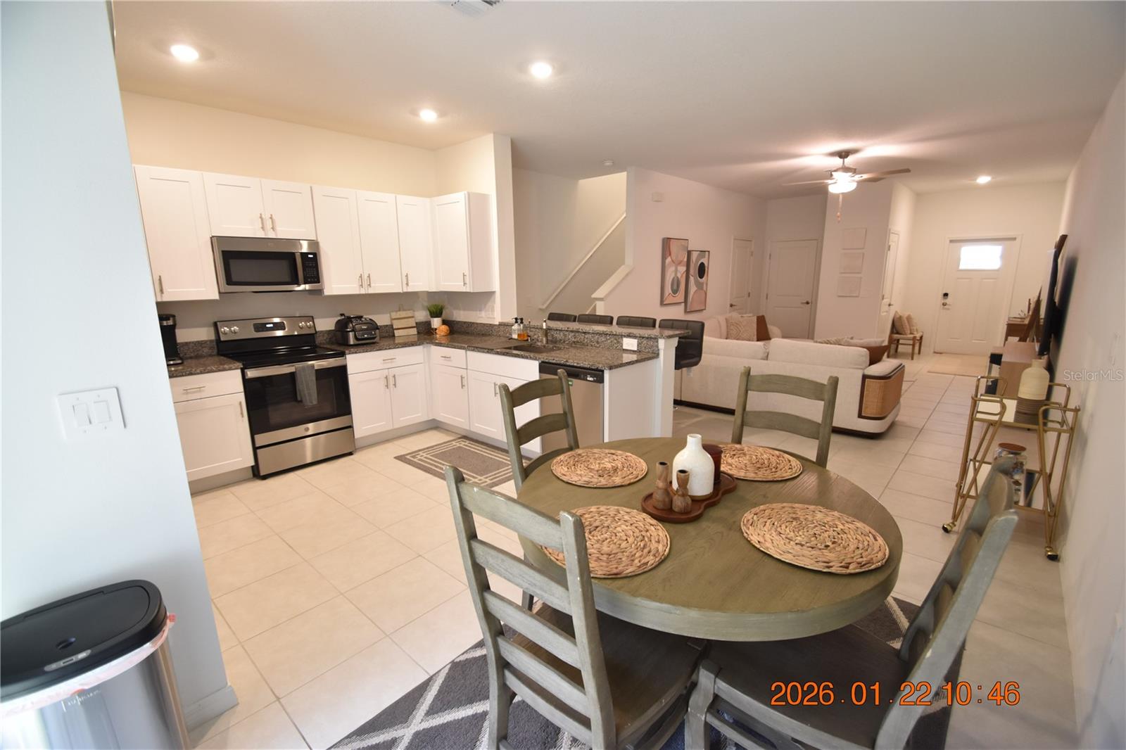 Image 22 of 47 For 10296 Trumpet Honeysuckle Way