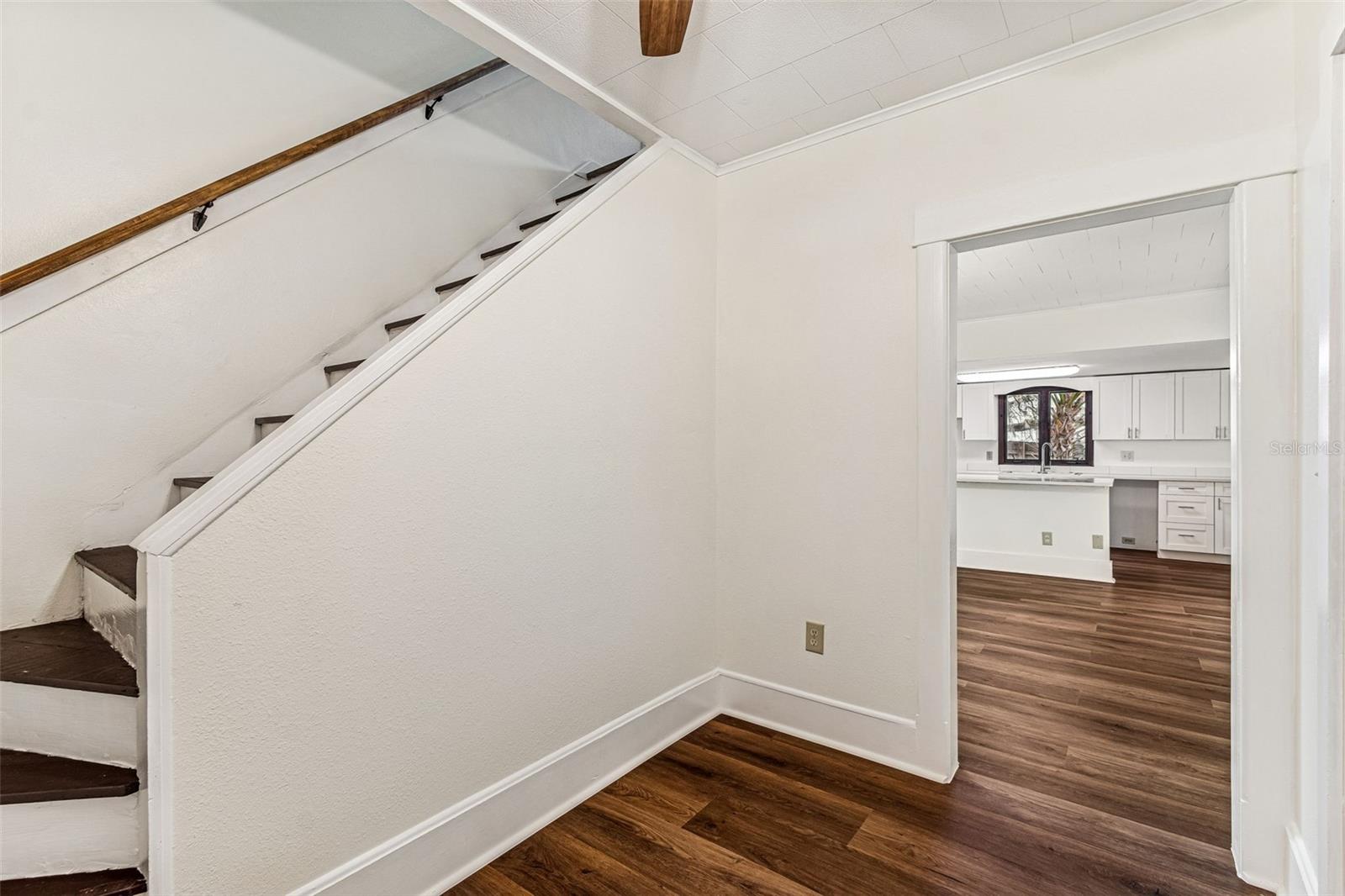 Image 3 of 29 For 38511 7th Avenue