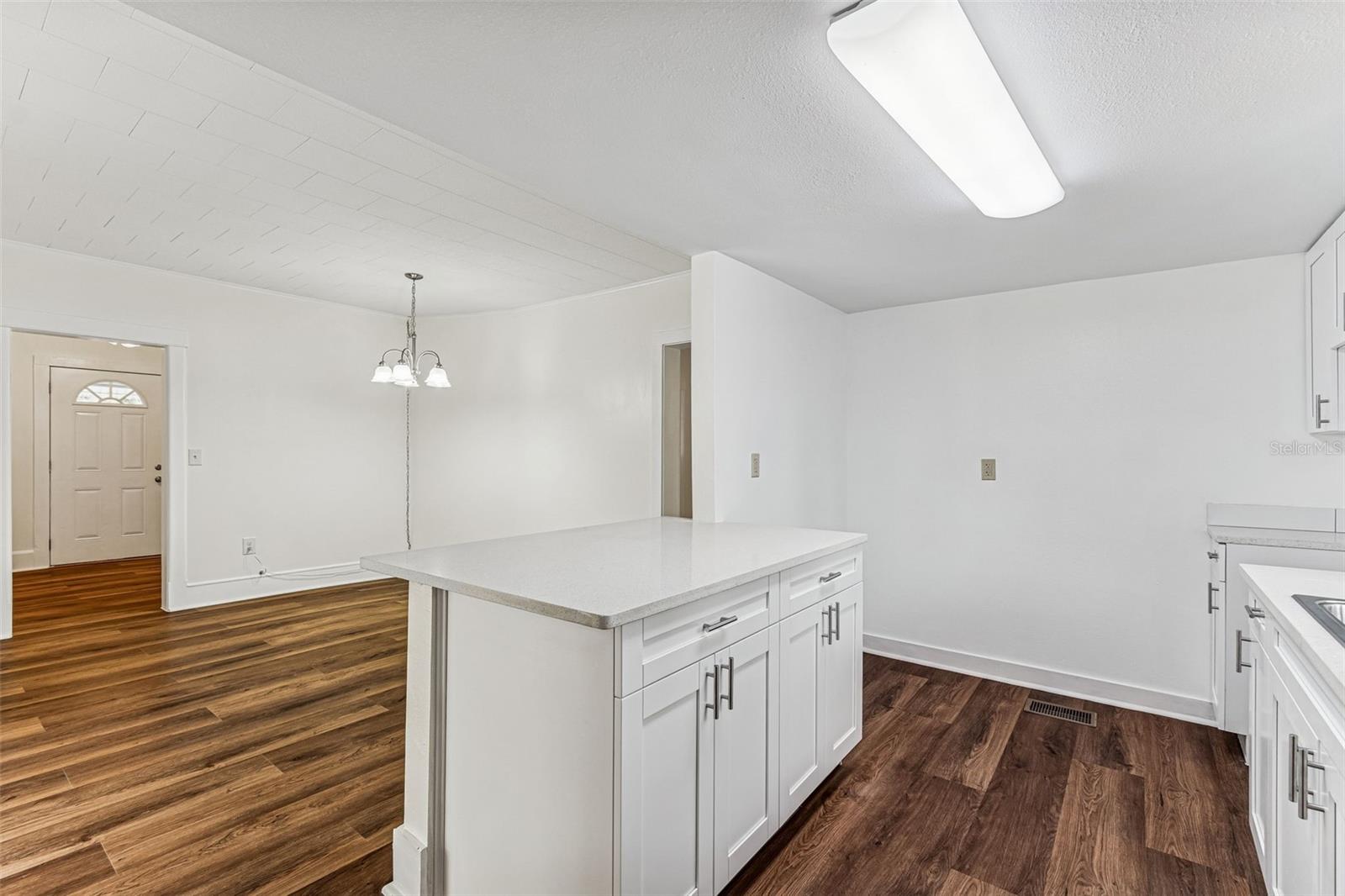 Image 6 of 29 For 38511 7th Avenue