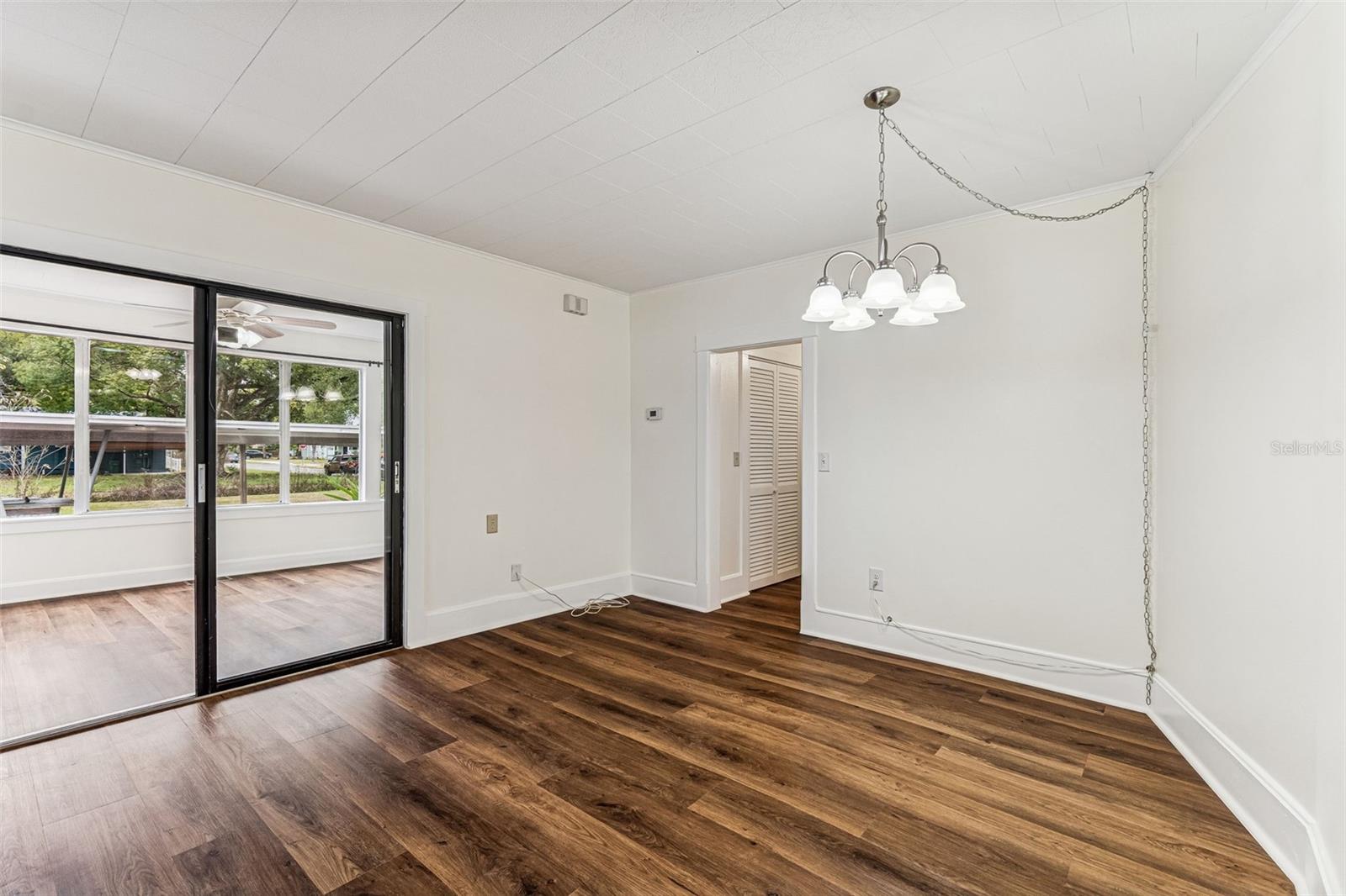 Image 7 of 29 For 38511 7th Avenue