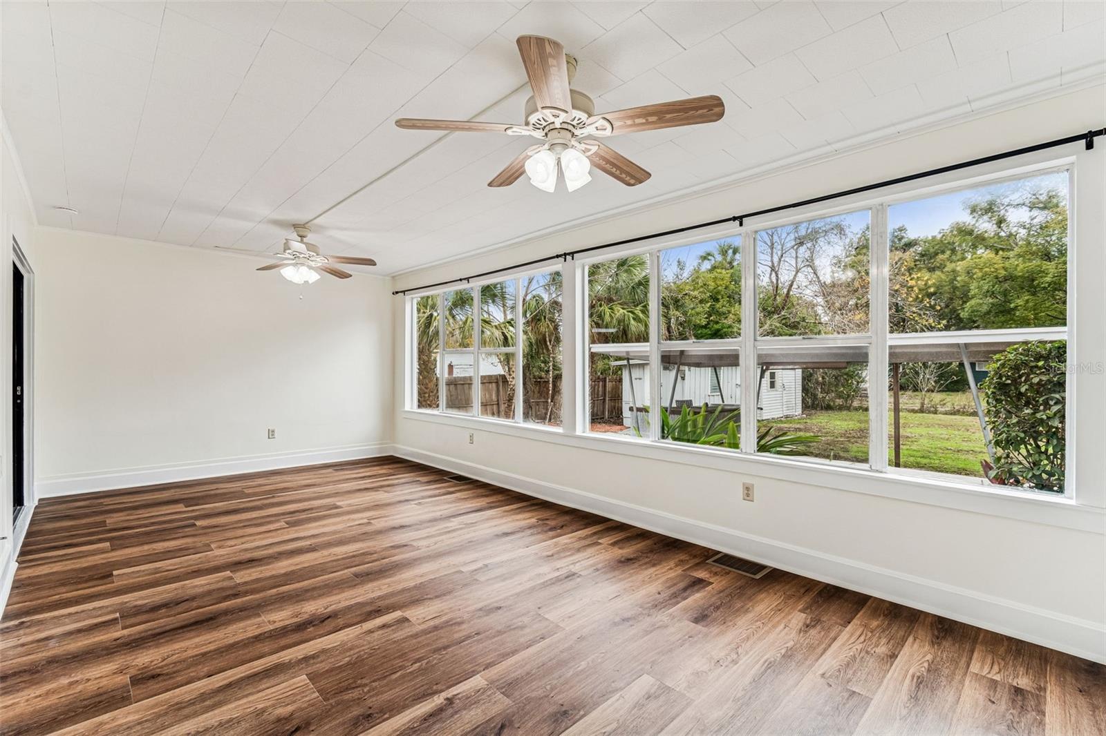 Image 9 of 29 For 38511 7th Avenue