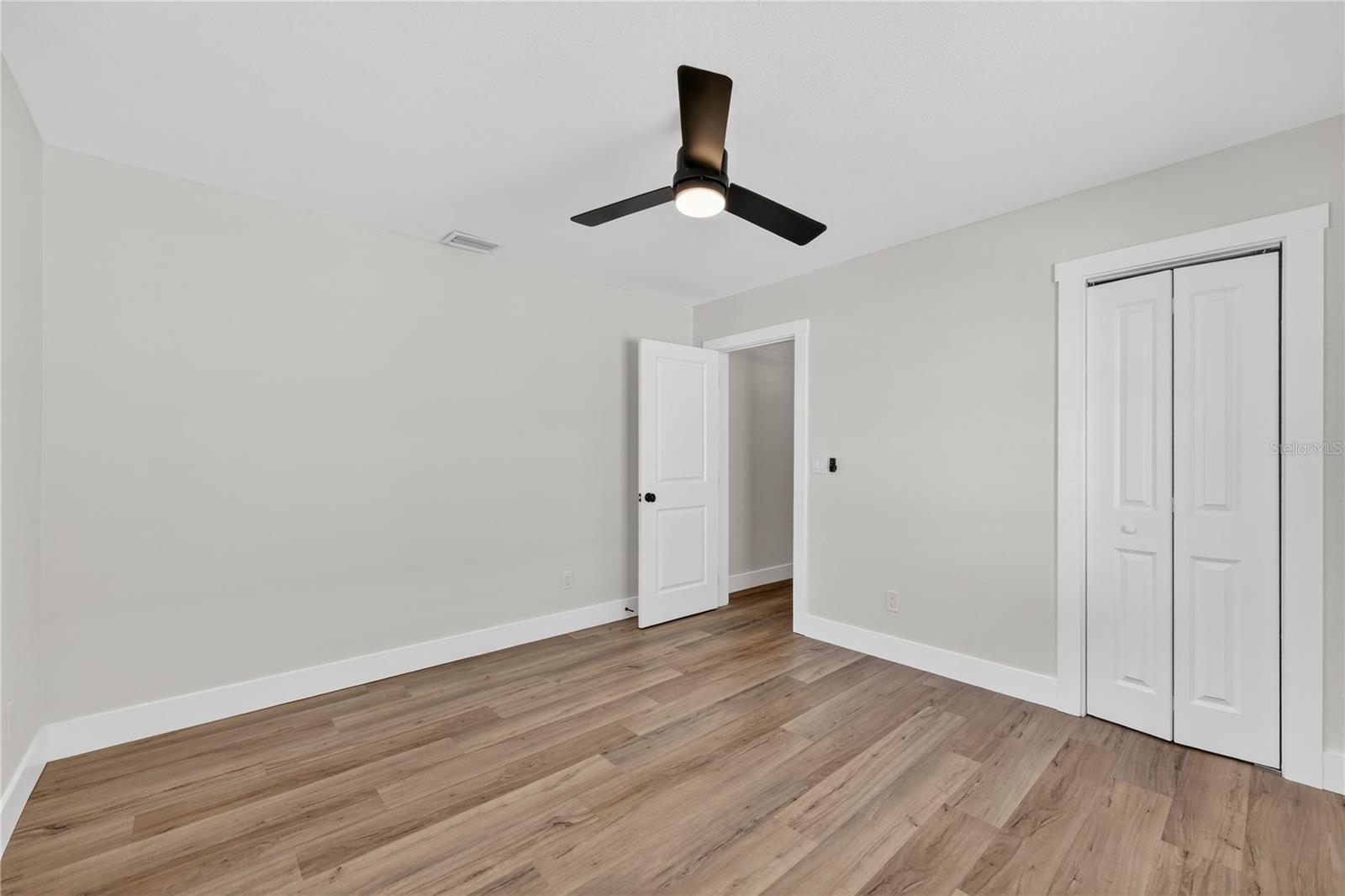 Image 19 of 25 For 208 Hilda Street