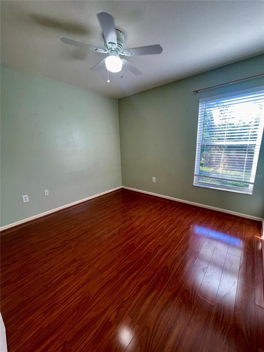 Listing photo id 16 for 1031 Summer Breeze Drive