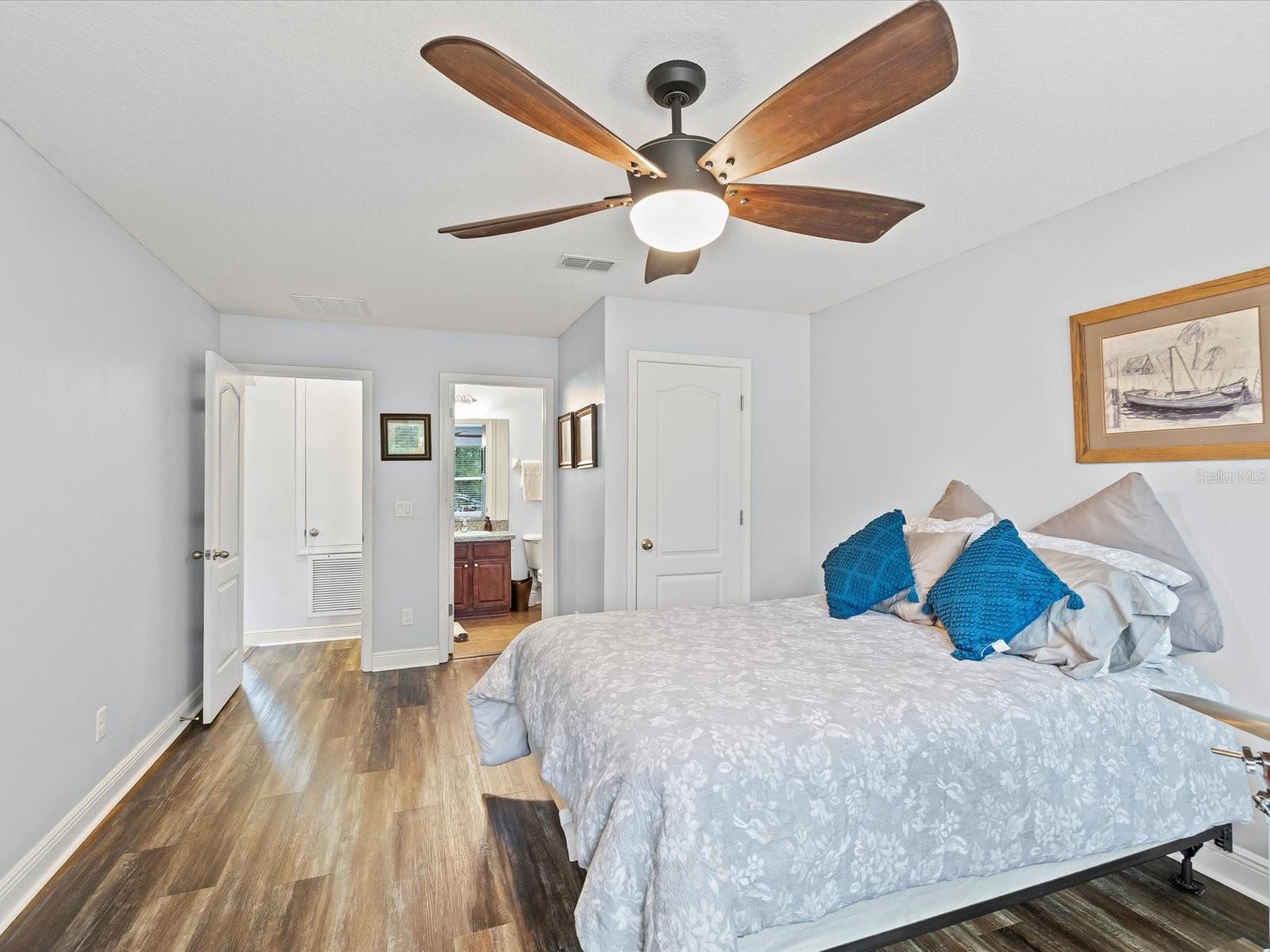 Image 33 of 51 For 2214 Valterra Vista Way