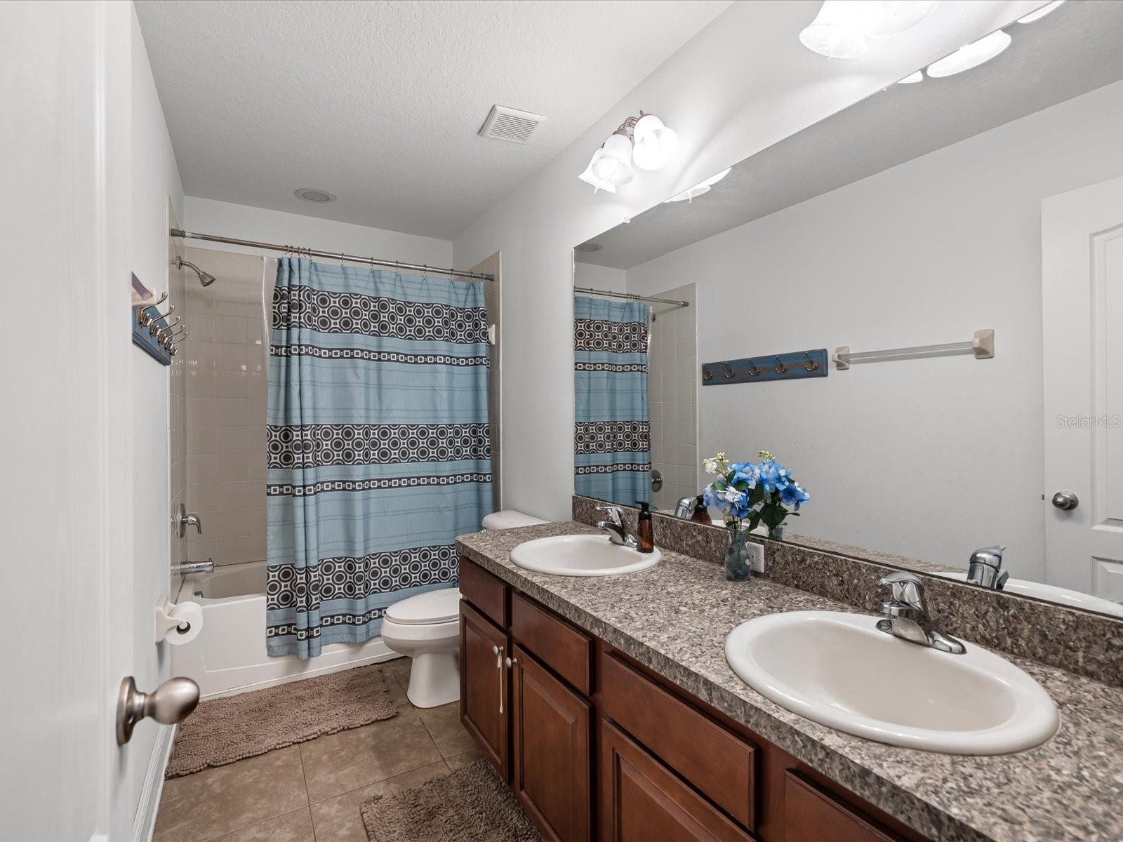 Image 35 of 51 For 2214 Valterra Vista Way