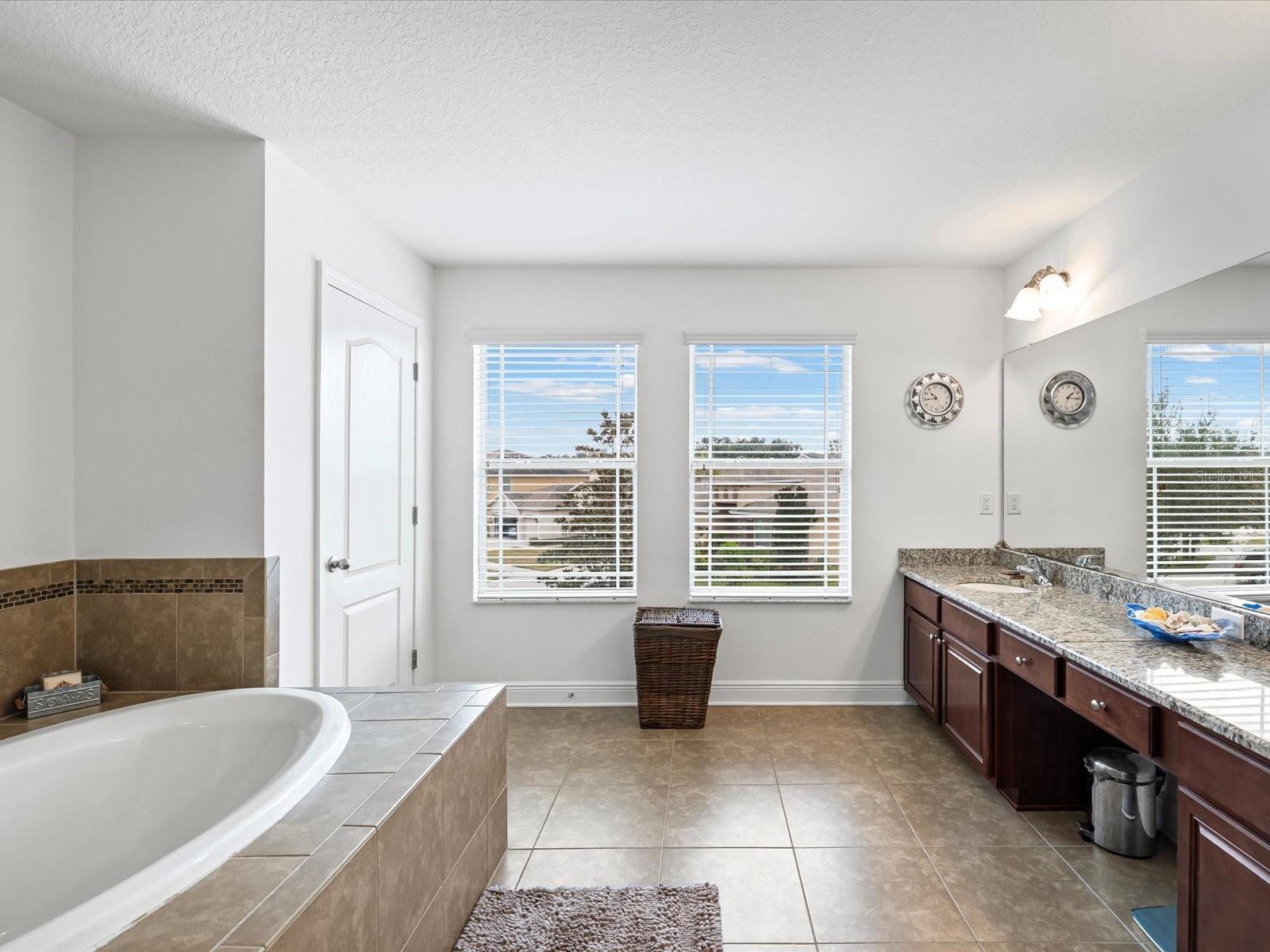 Image 38 of 51 For 2214 Valterra Vista Way