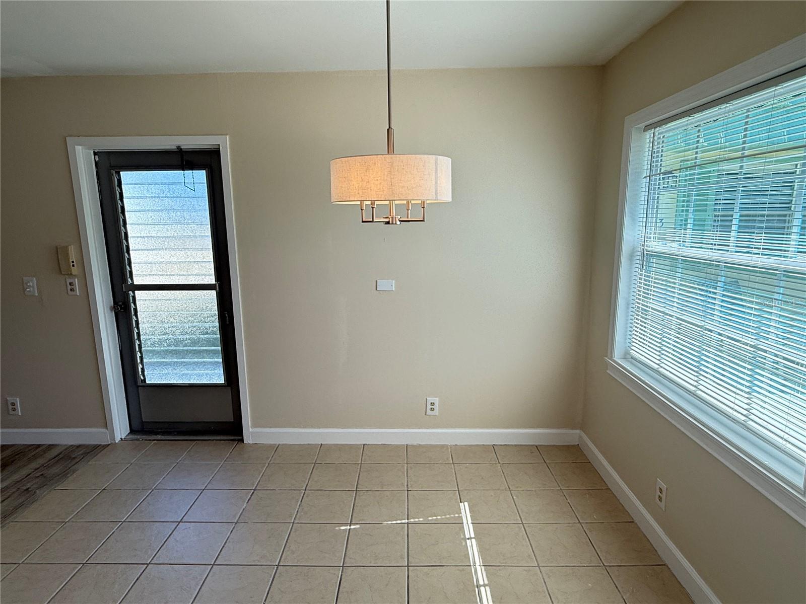 Image 13 of 48 For 101 Cambridge Trail 212