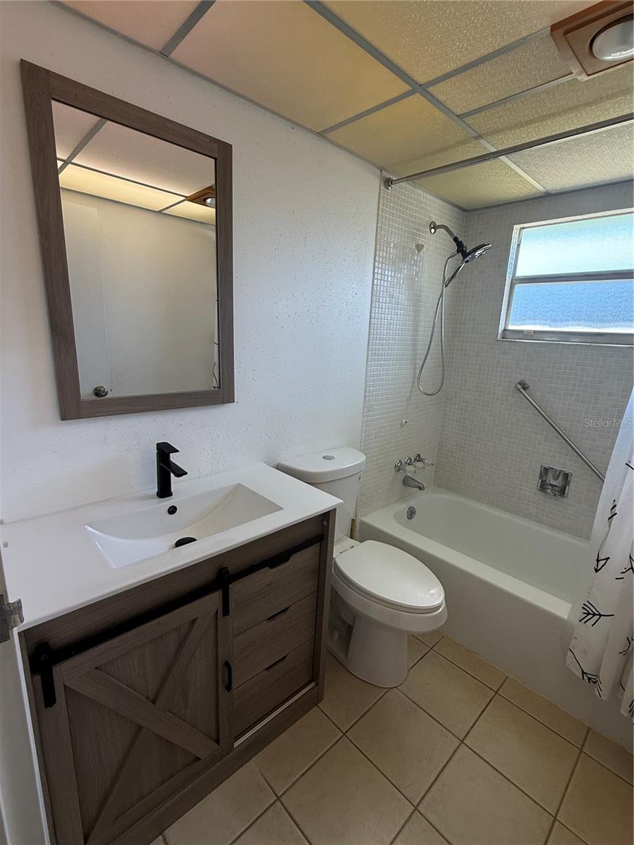 Image 14 of 48 For 101 Cambridge Trail 212