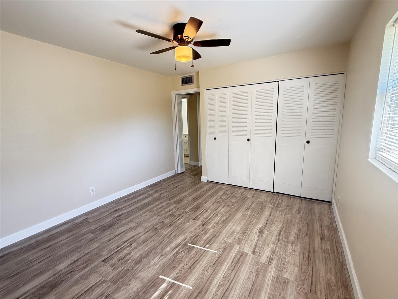 Image 16 of 48 For 101 Cambridge Trail 212