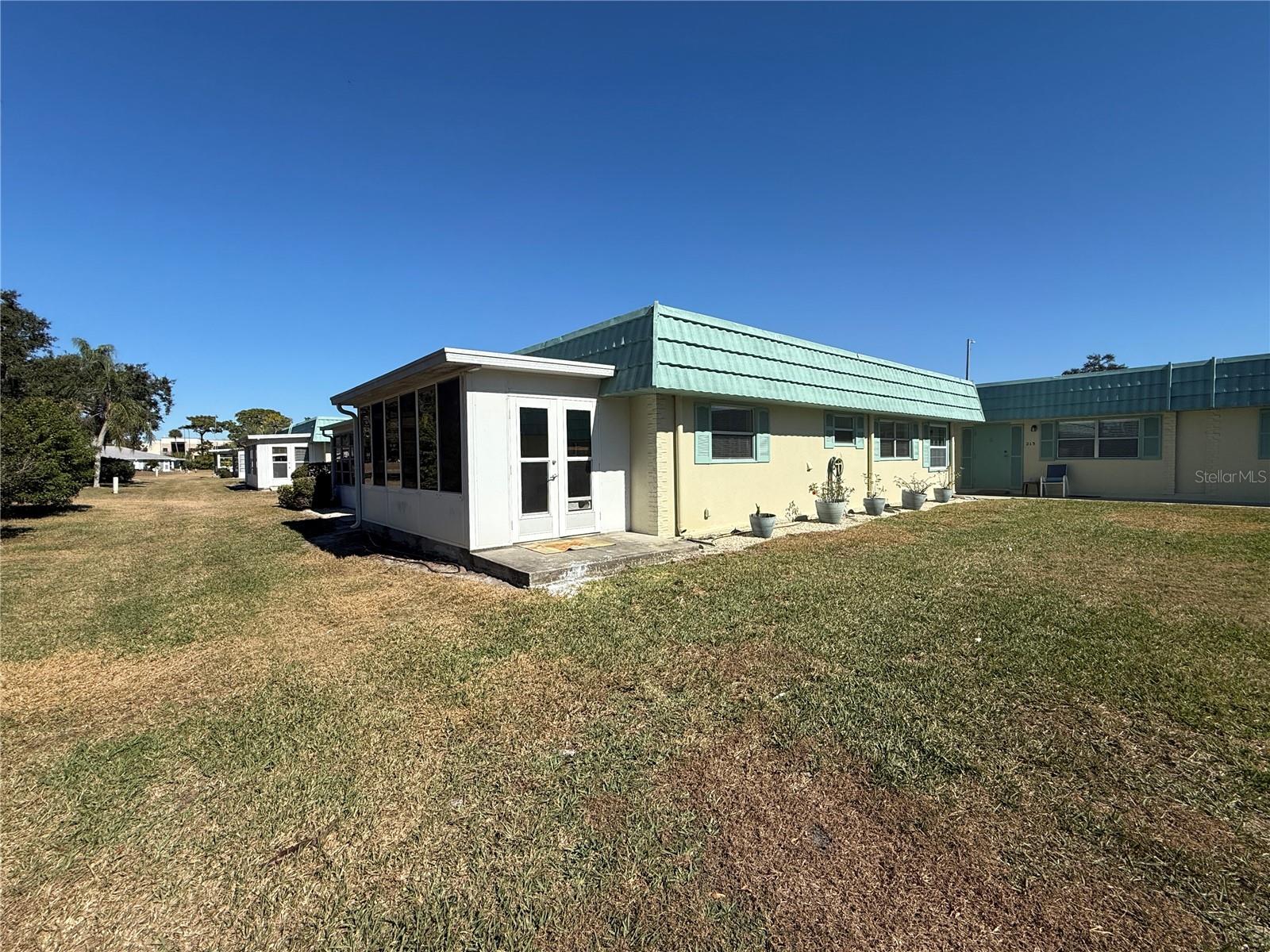 Image 28 of 48 For 101 Cambridge Trail 212