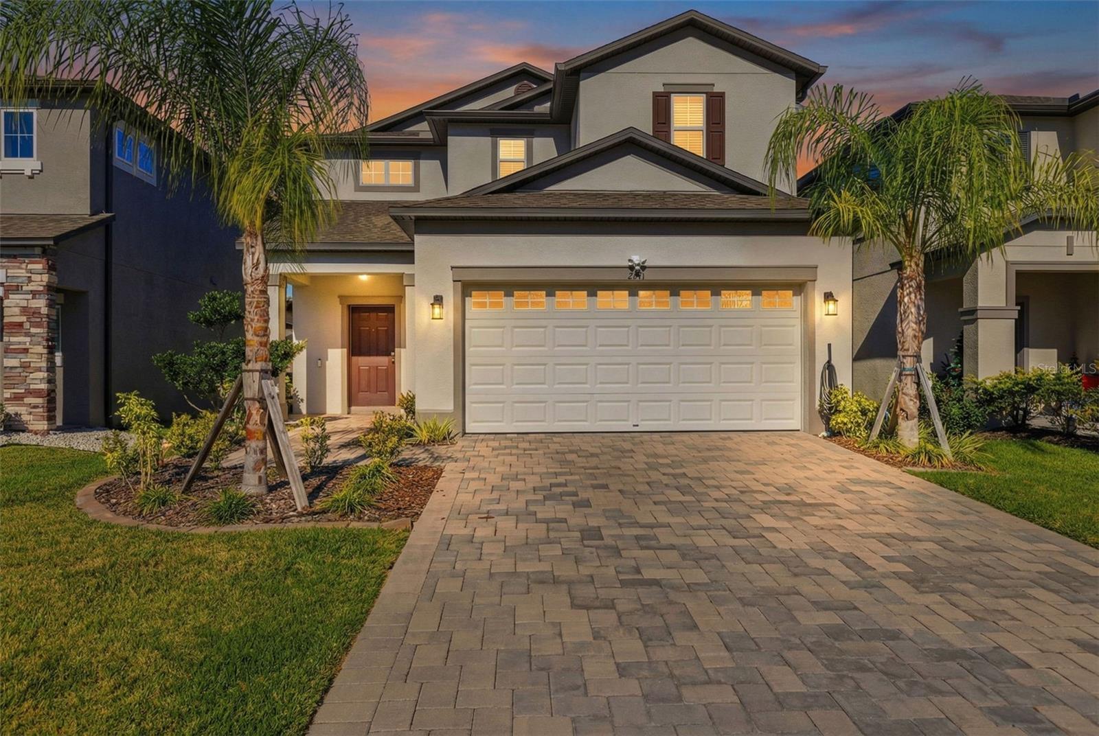 Listing photo id 0 for 2941 Adams Cross Drive