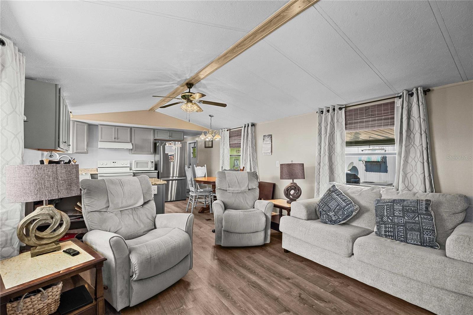 Listing photo id 9 for 5305 Antigua Drive