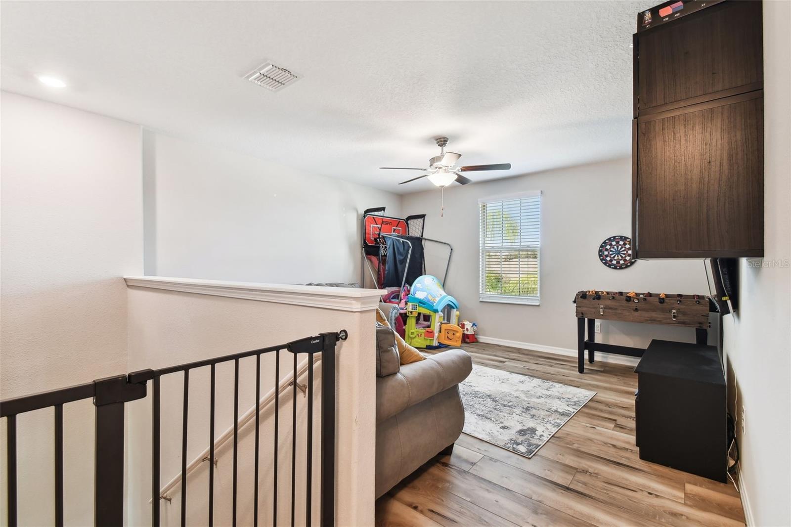 Listing photo id 11 for 3172 Lytton Hall Drive