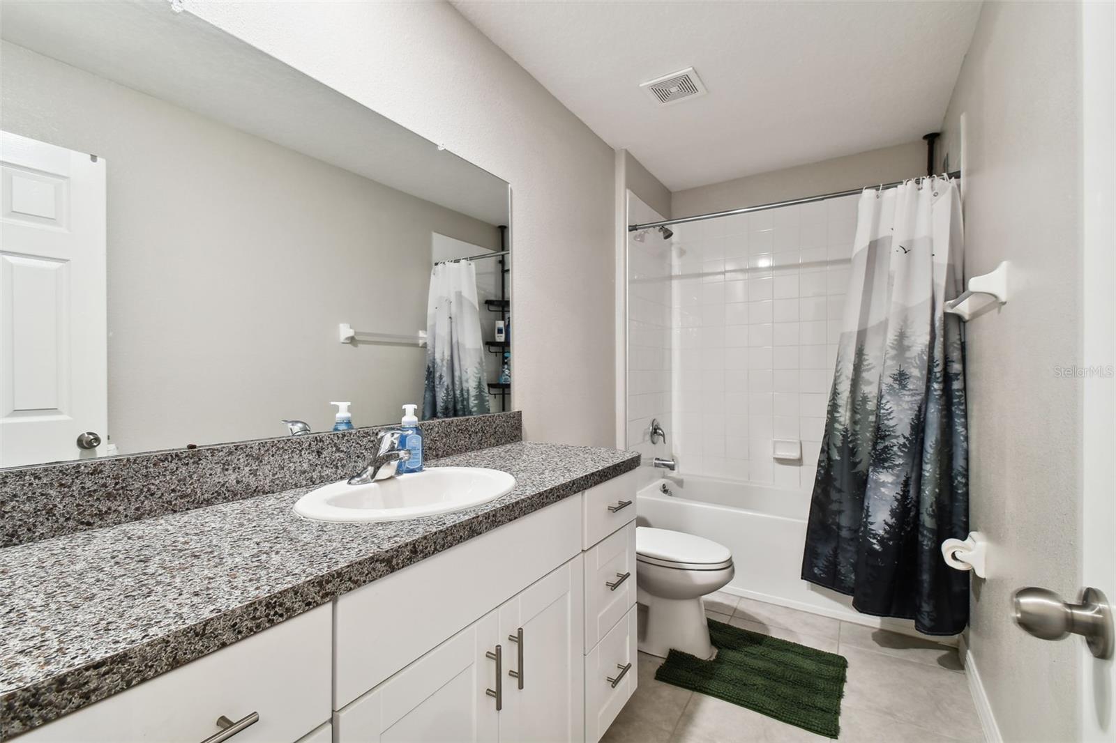 Listing photo id 21 for 3172 Lytton Hall Drive