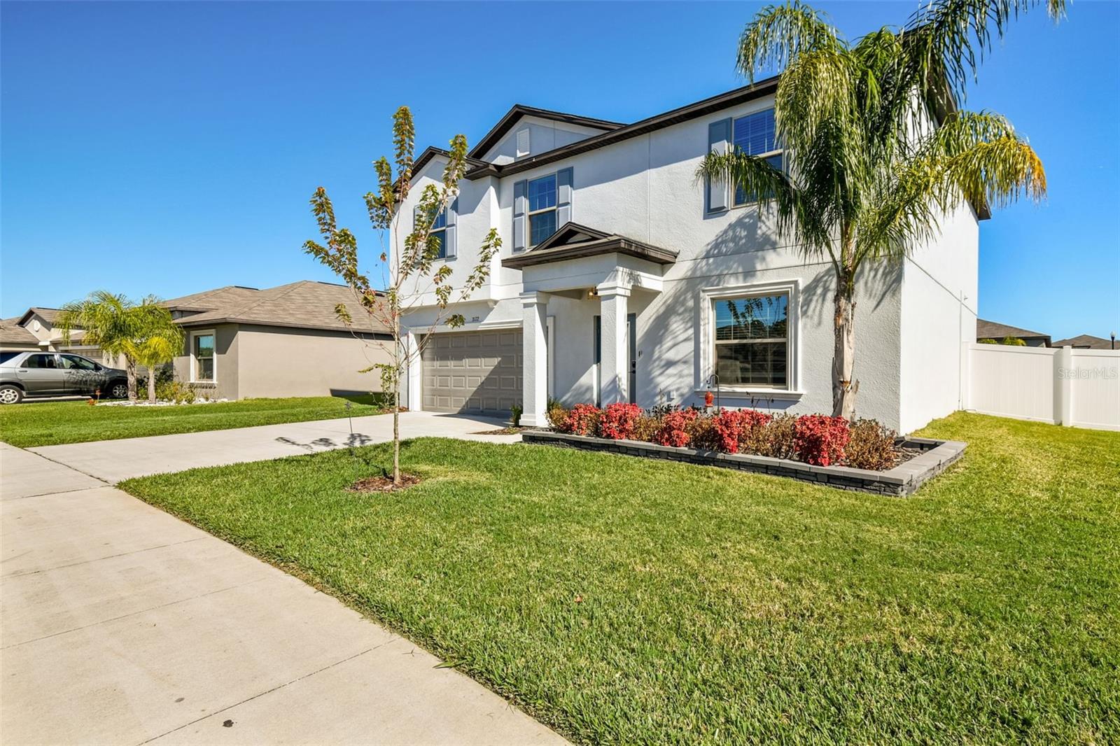 Listing photo id 2 for 3172 Lytton Hall Drive