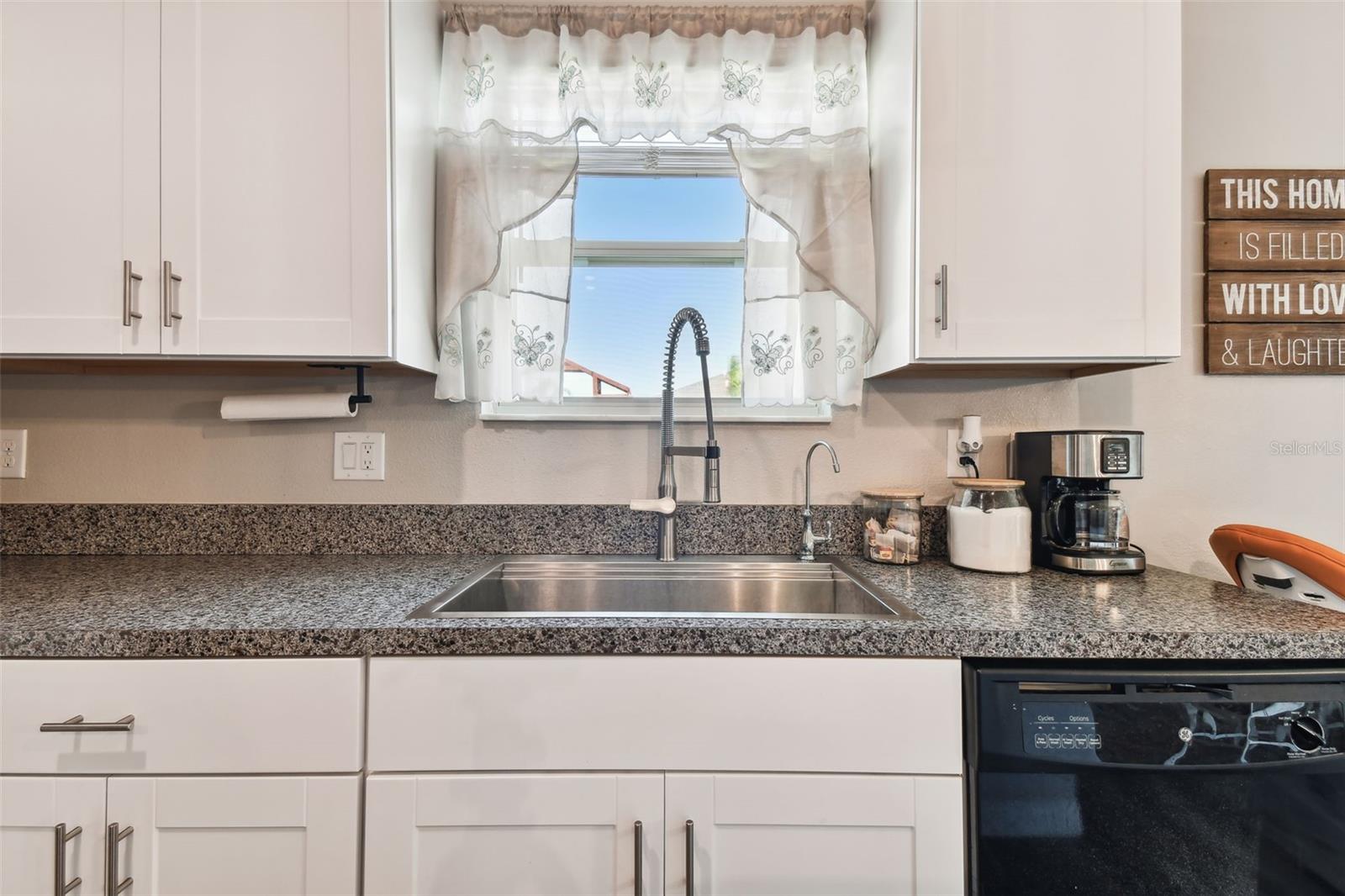 Listing photo id 48 for 3172 Lytton Hall Drive