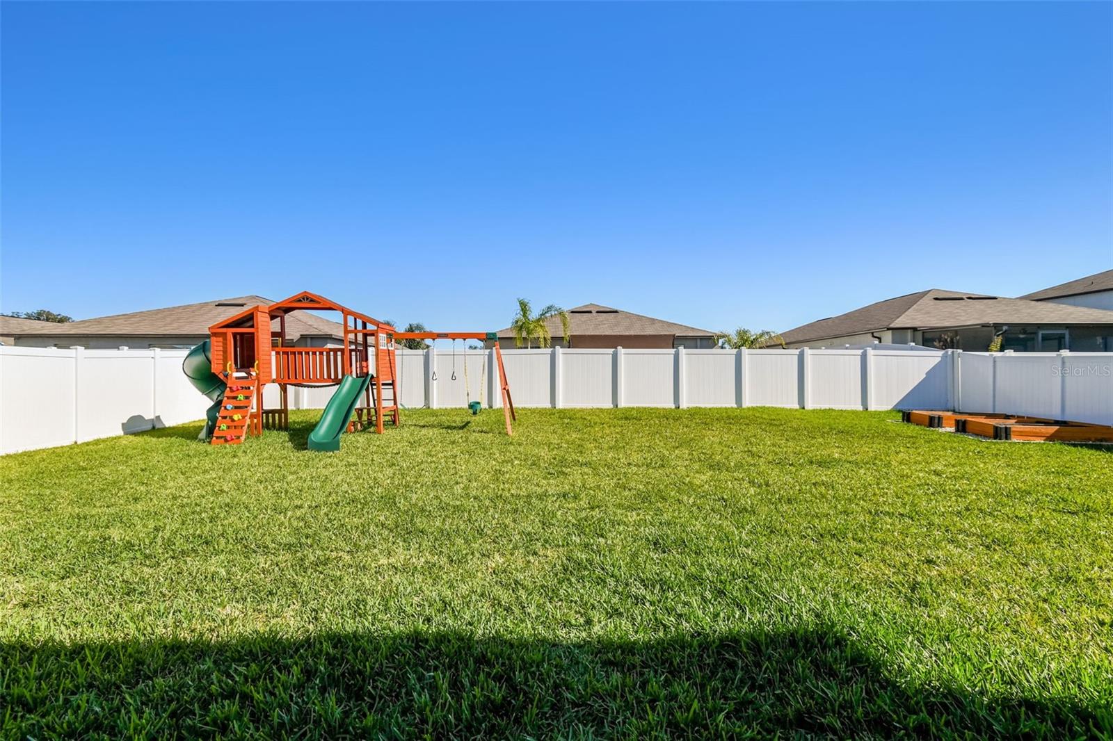 Listing photo id 60 for 3172 Lytton Hall Drive