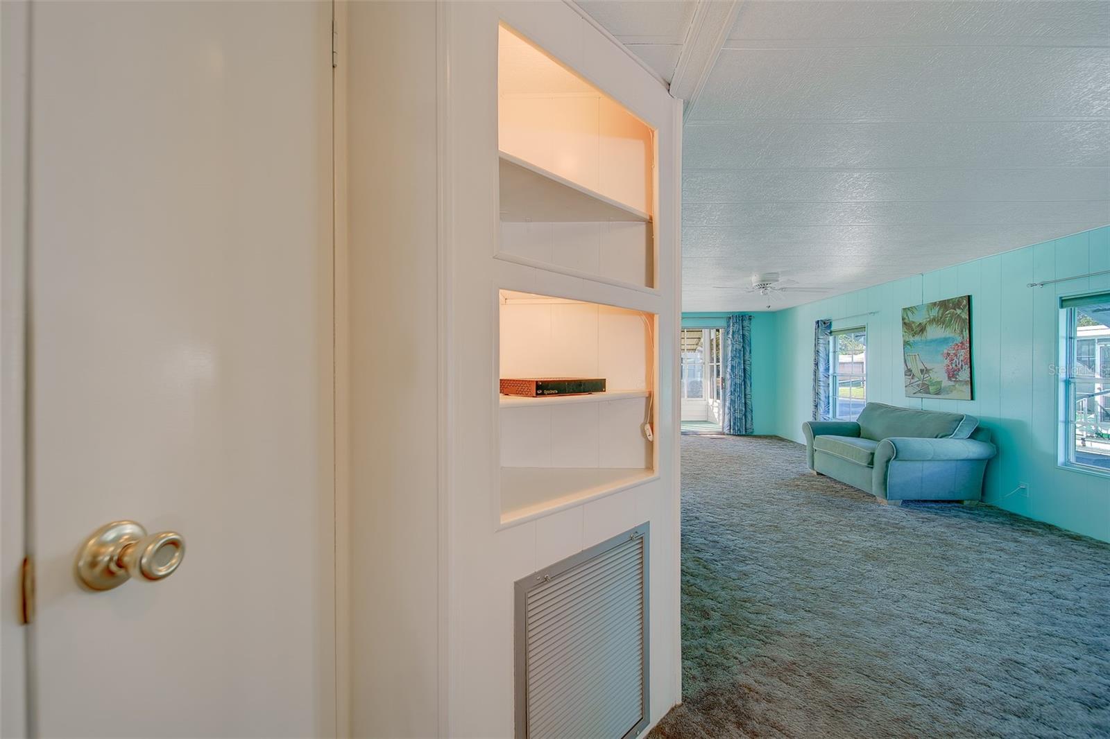 Image 10 of 70 For 12501 Ulmerton Road 128