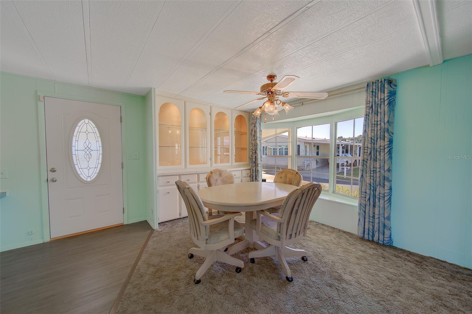 Image 17 of 70 For 12501 Ulmerton Road 128