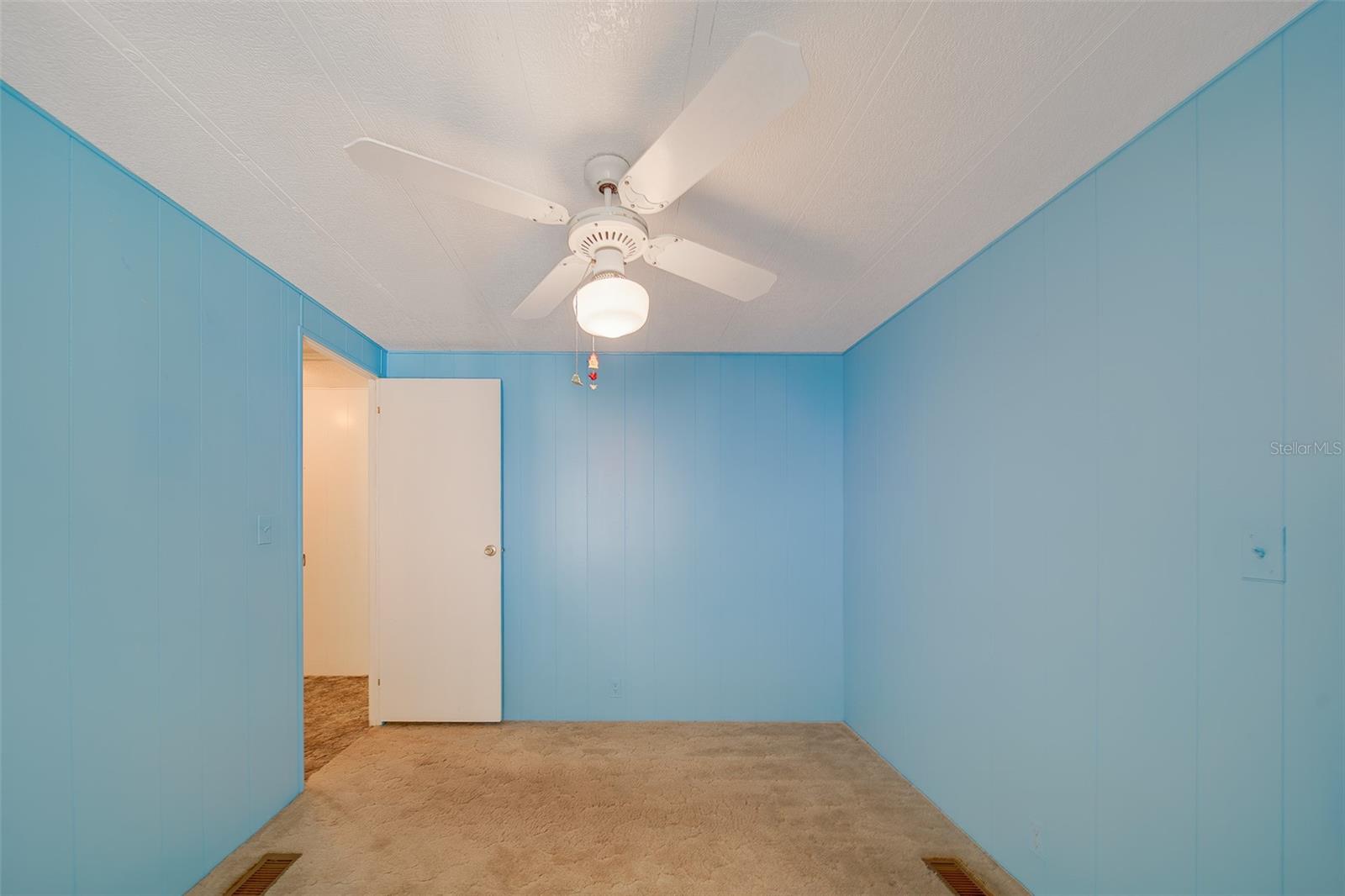 Image 22 of 70 For 12501 Ulmerton Road 128