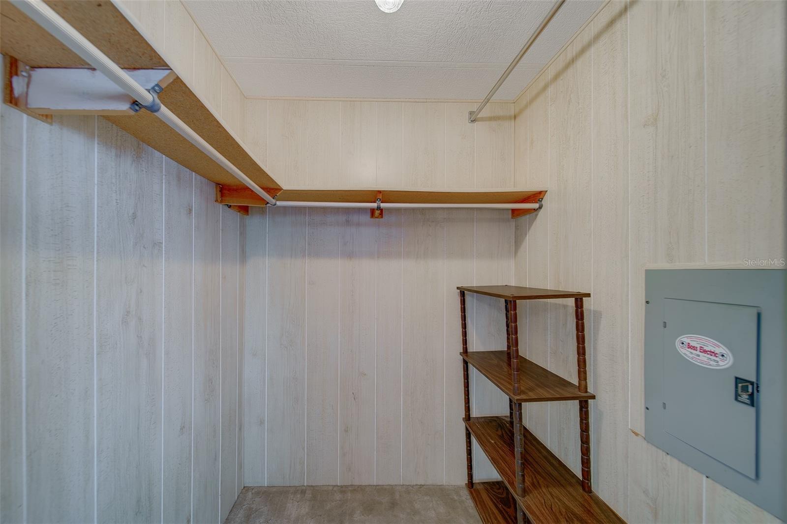 Image 23 of 70 For 12501 Ulmerton Road 128