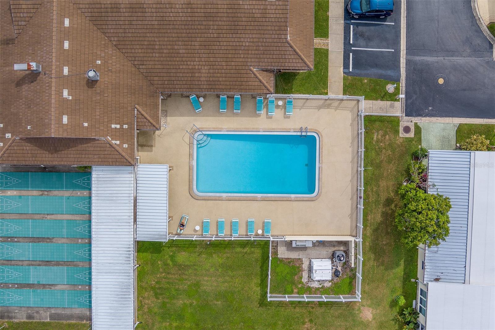 Image 60 of 70 For 12501 Ulmerton Road 128