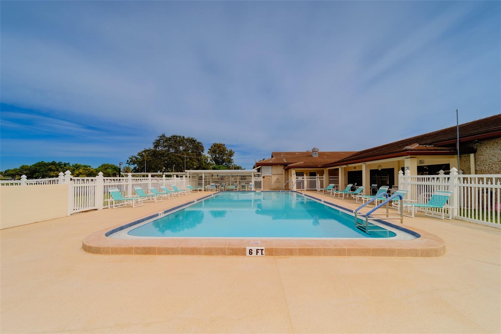 Image 64 of 70 For 12501 Ulmerton Road 128