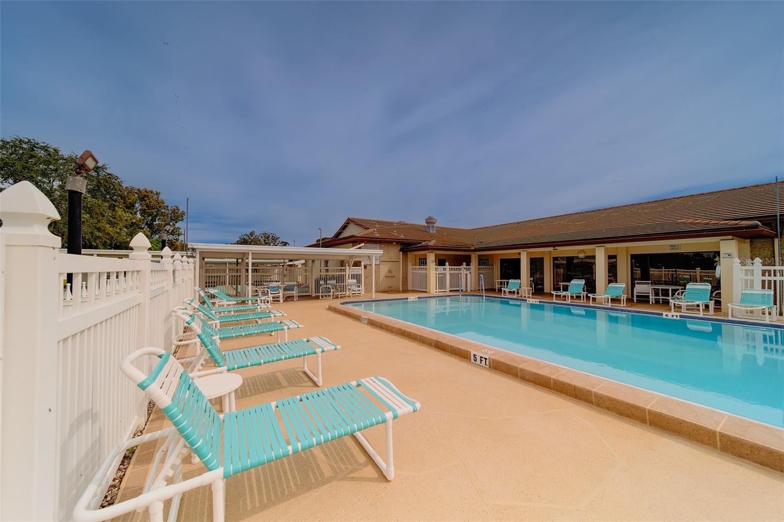 Image 65 of 70 For 12501 Ulmerton Road 128