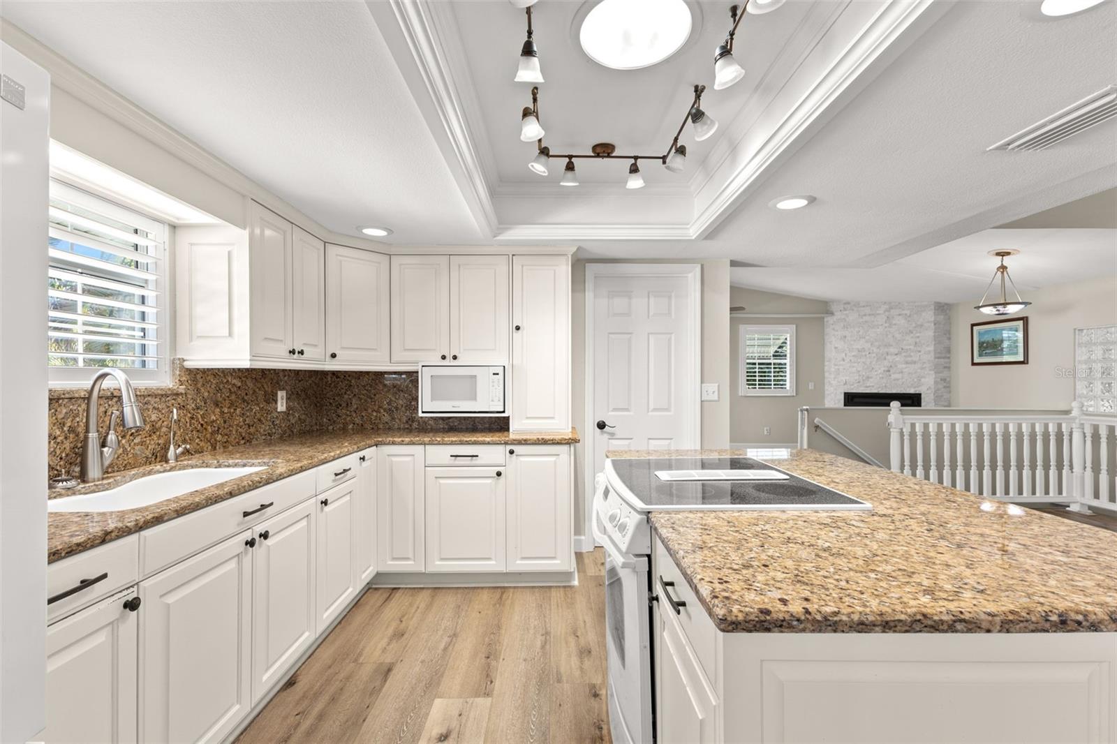 Image 14 of 52 For 349 Kentucky Avenue