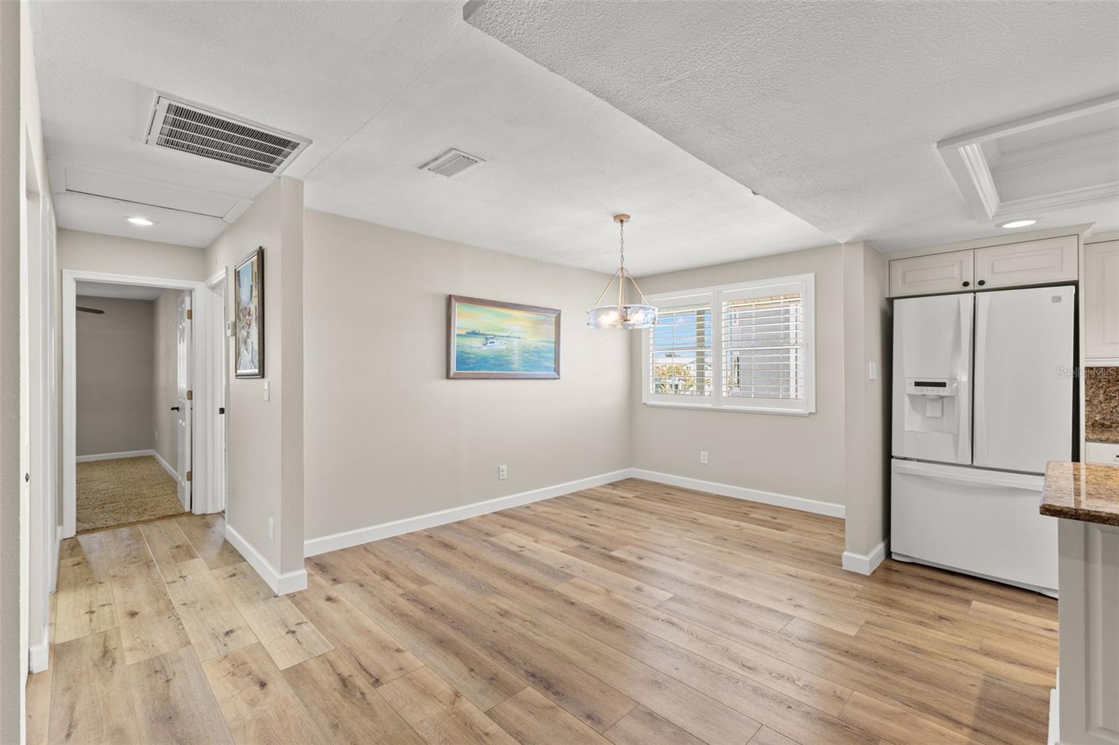 Image 15 of 52 For 349 Kentucky Avenue