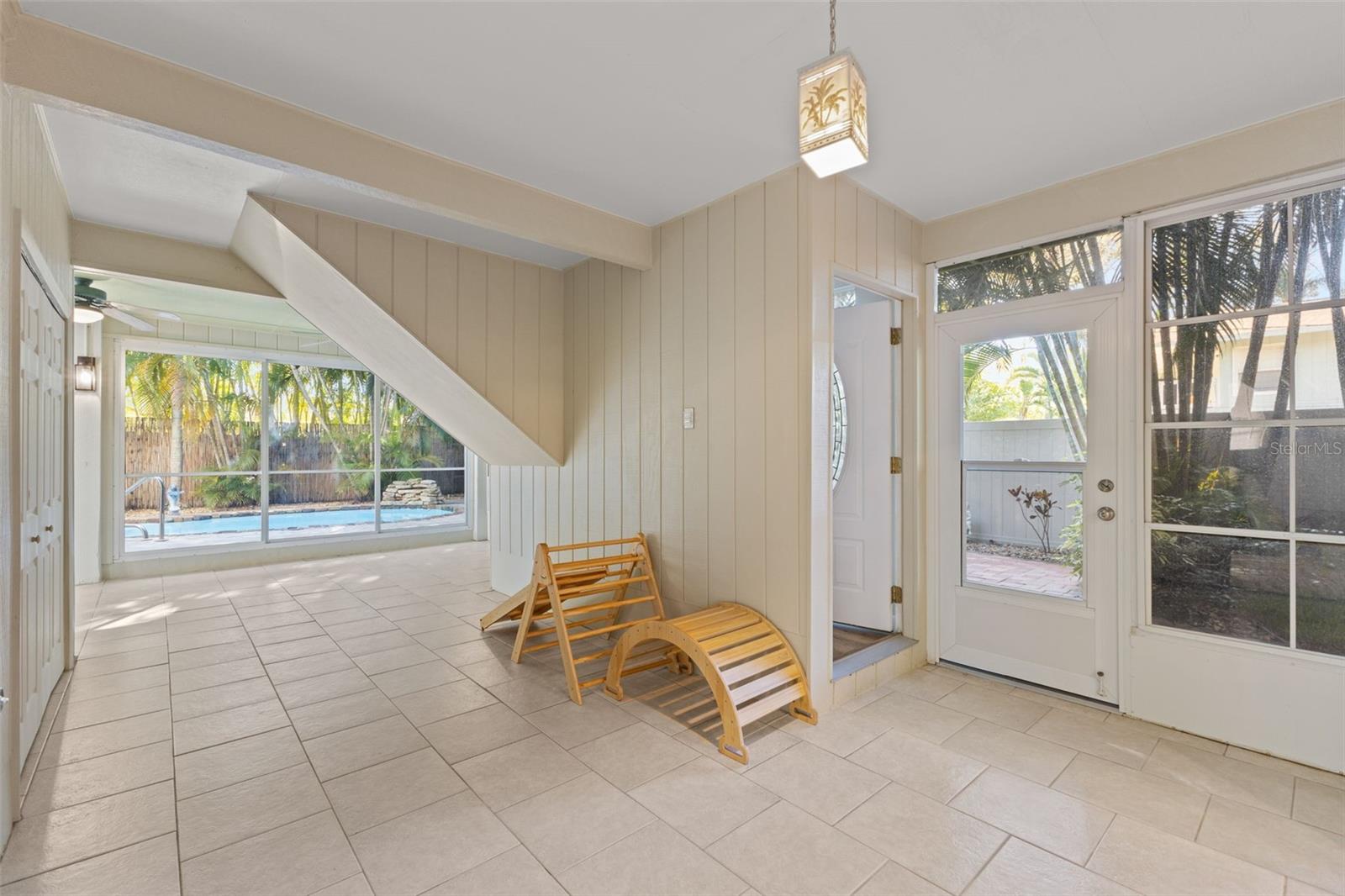 Image 16 of 52 For 349 Kentucky Avenue