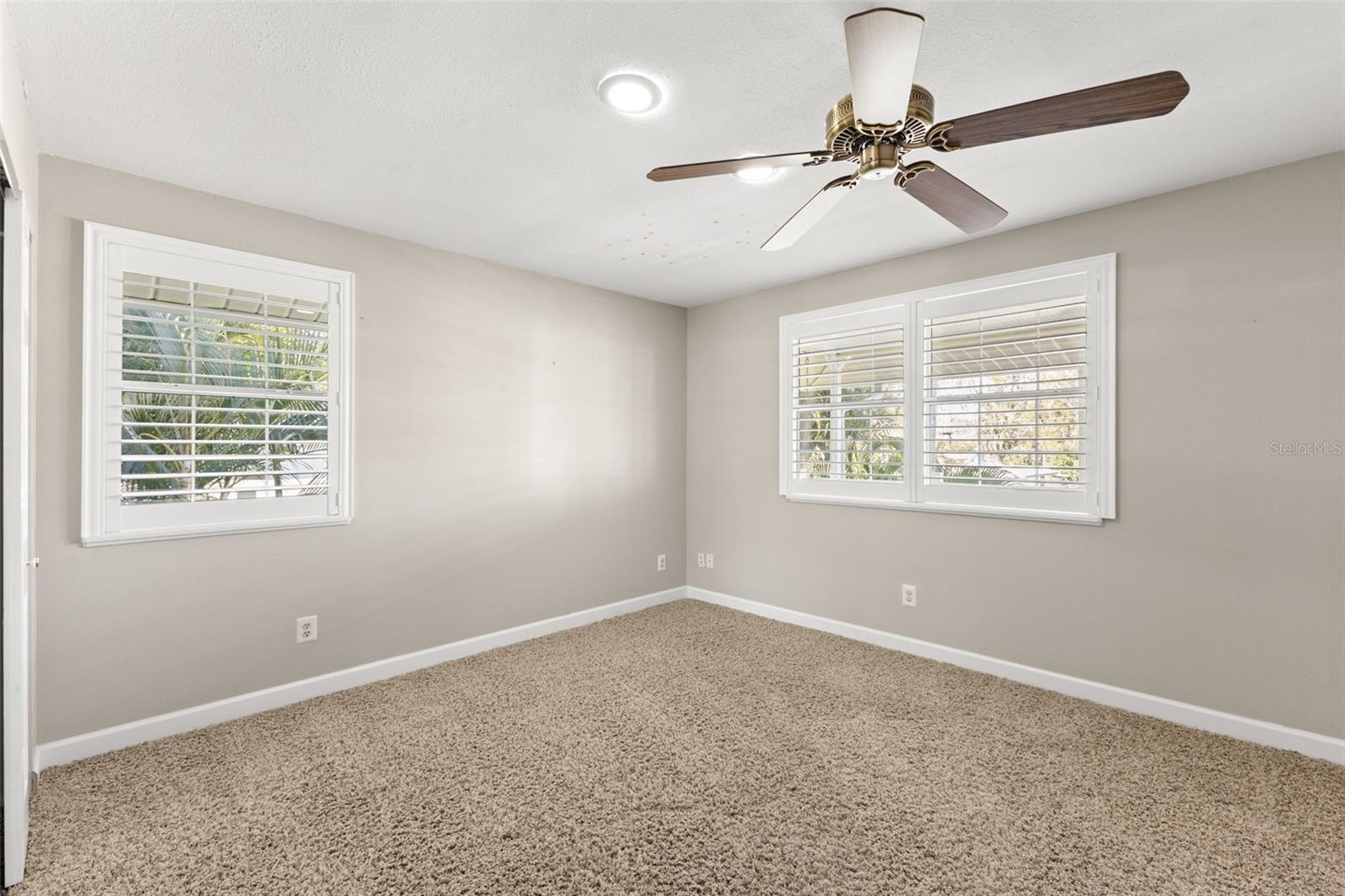 Image 30 of 52 For 349 Kentucky Avenue