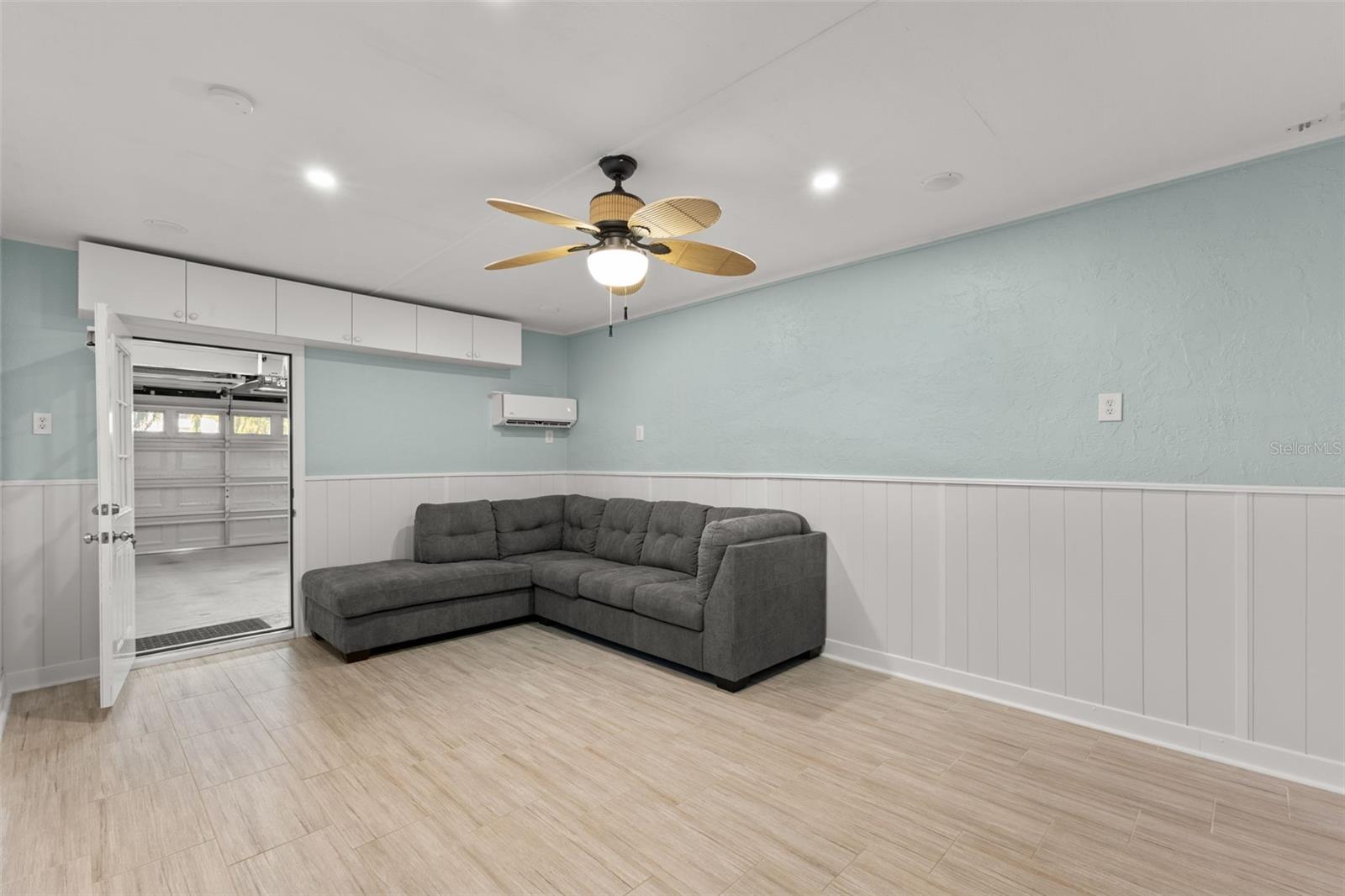 Image 33 of 52 For 349 Kentucky Avenue