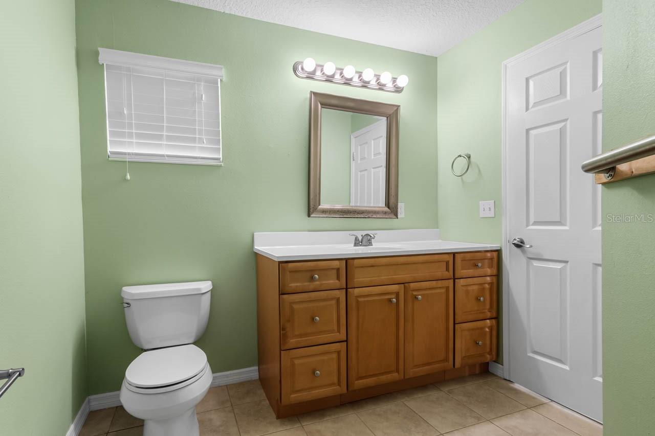 Listing photo id 20 for 2606 River Bend Drive