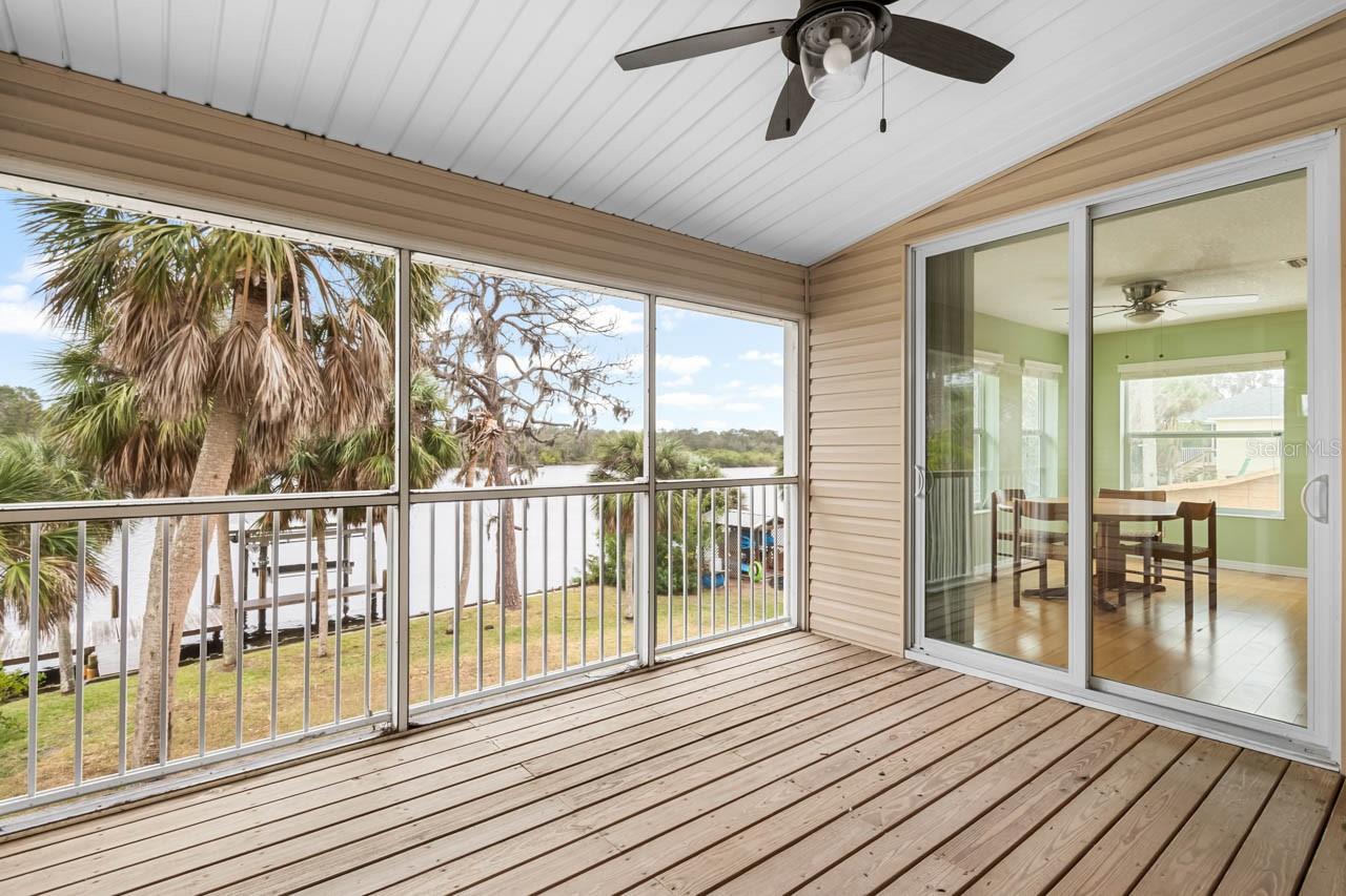 Listing photo id 24 for 2606 River Bend Drive