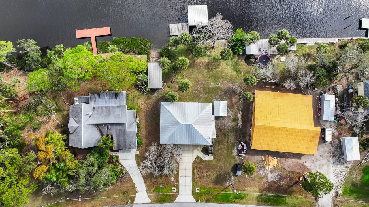 Listing photo id 42 for 2606 River Bend Drive